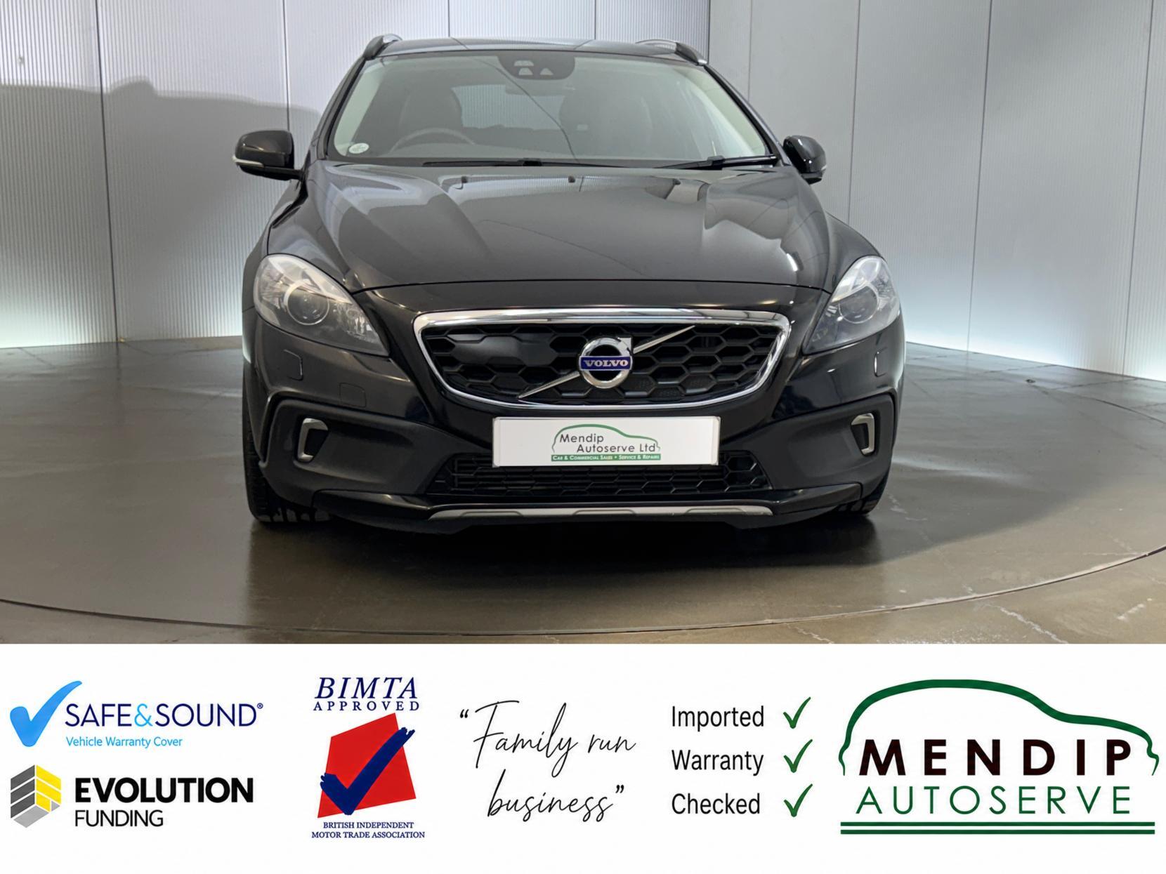 Volvo V40 Cross Country view 36