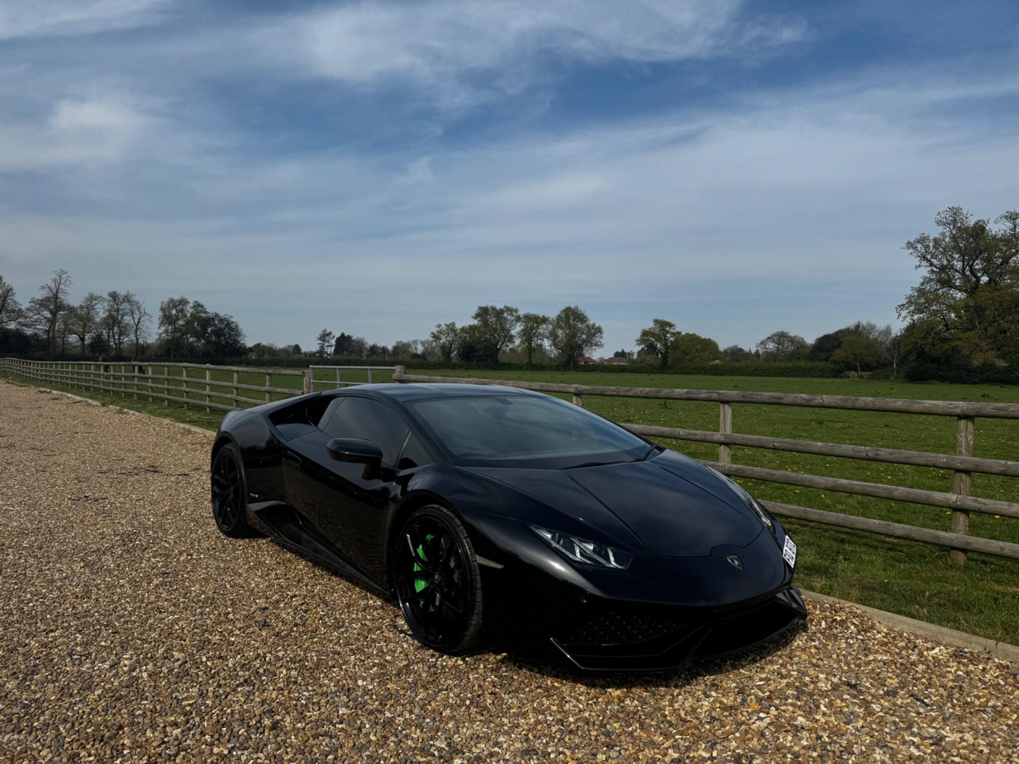 Lamborghini Huracan view 8