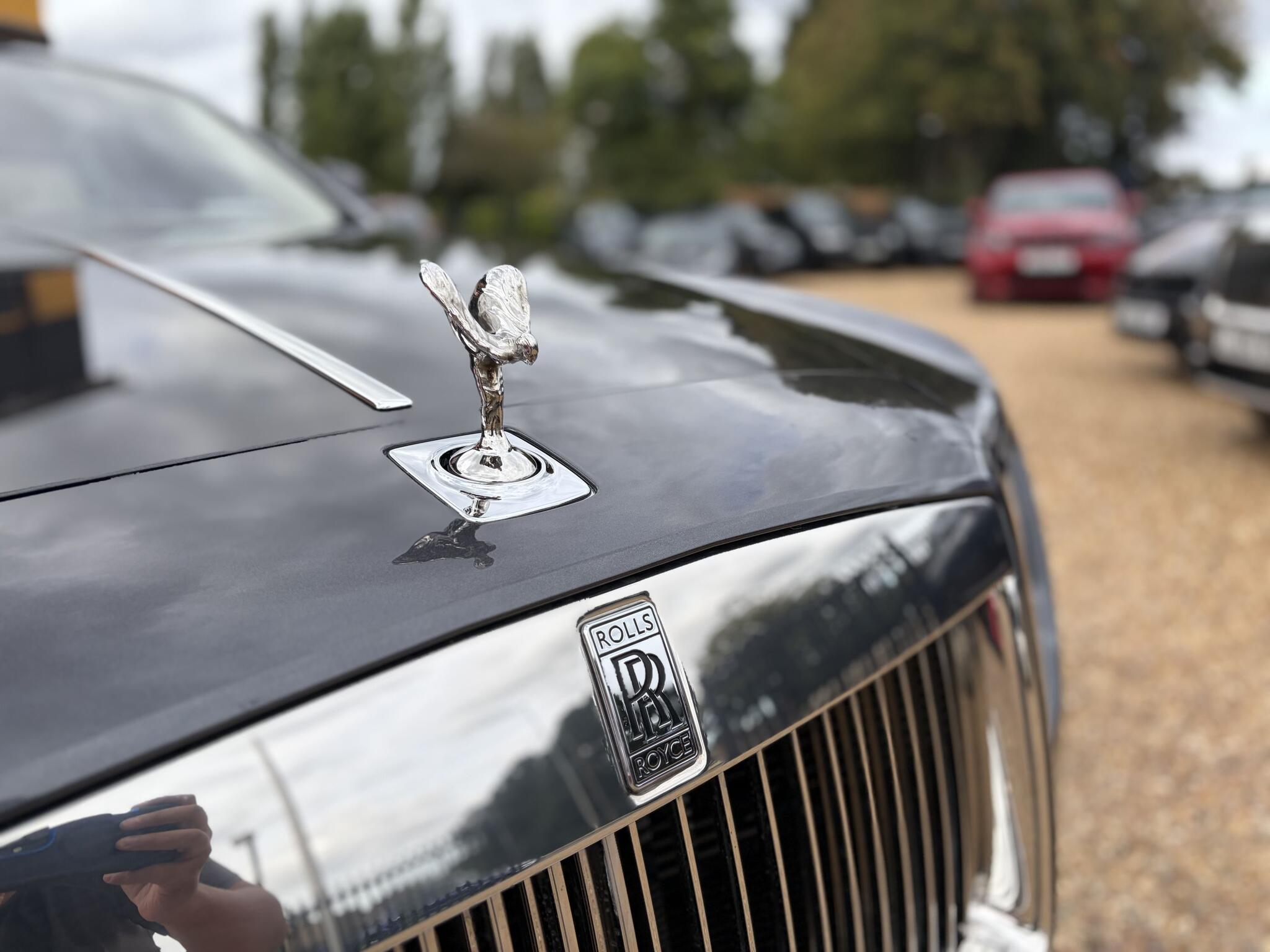 Rolls-Royce Ghost view 3