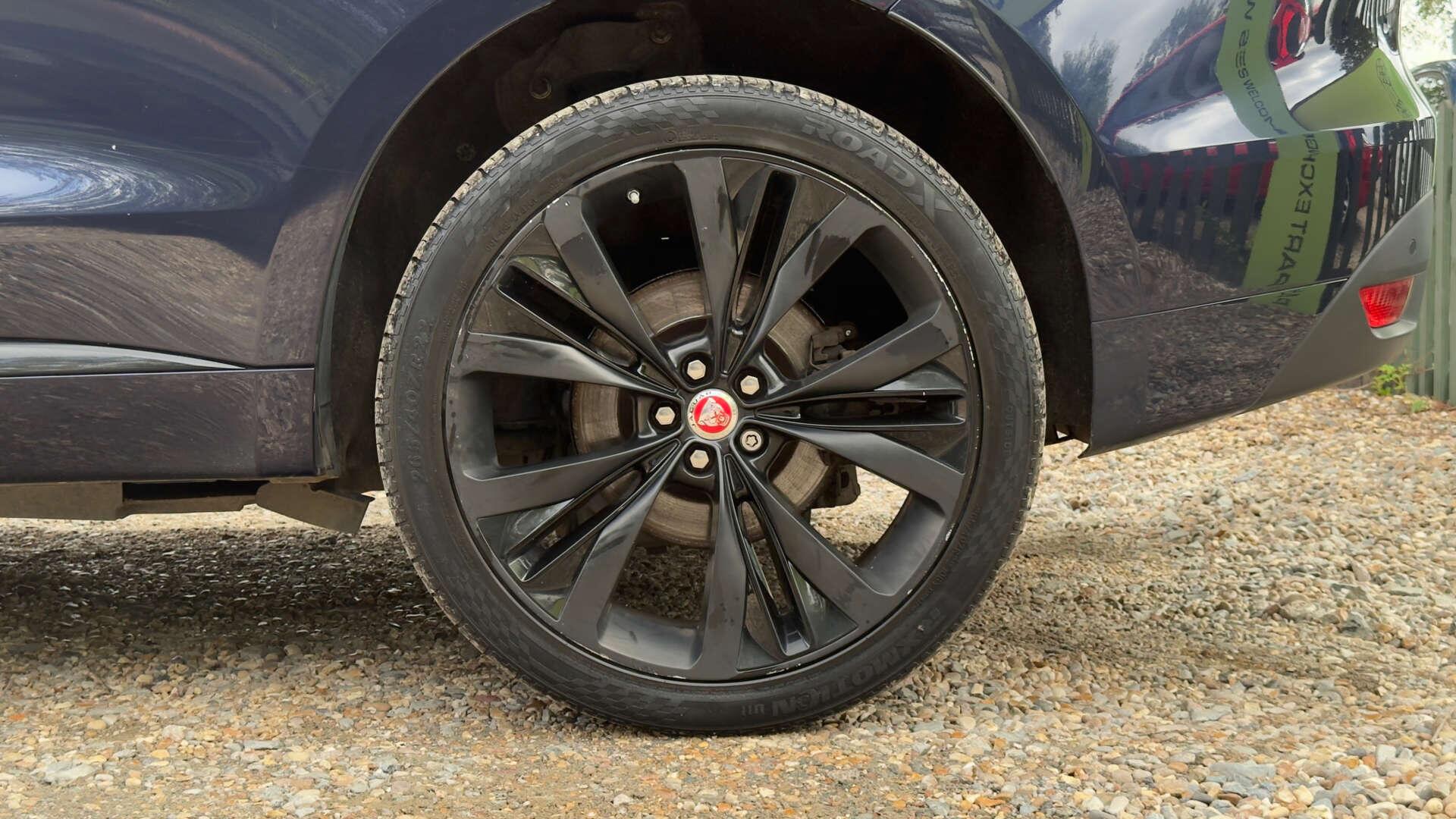 Jaguar F-Pace view 41