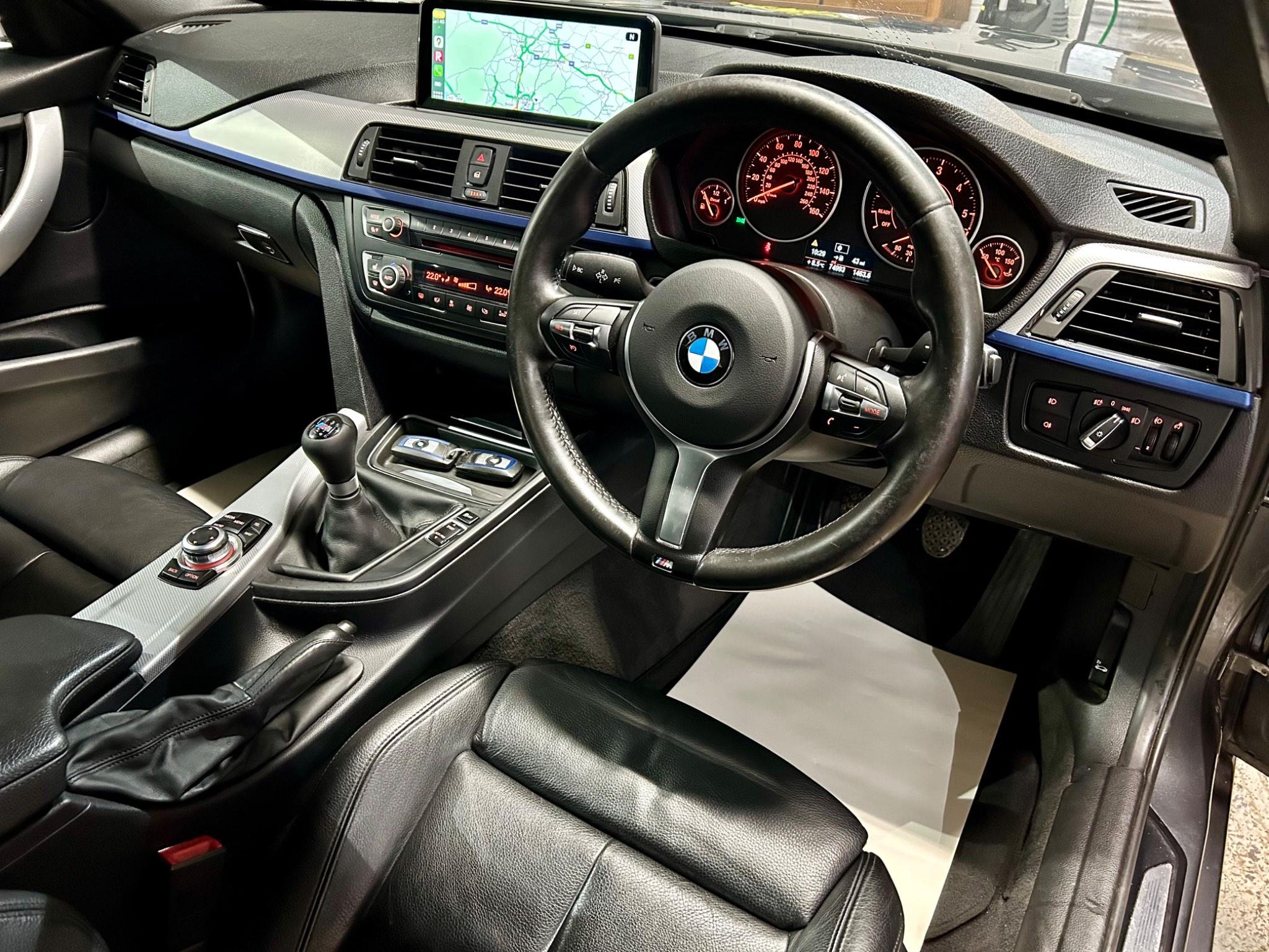 BMW 3 Series view 24