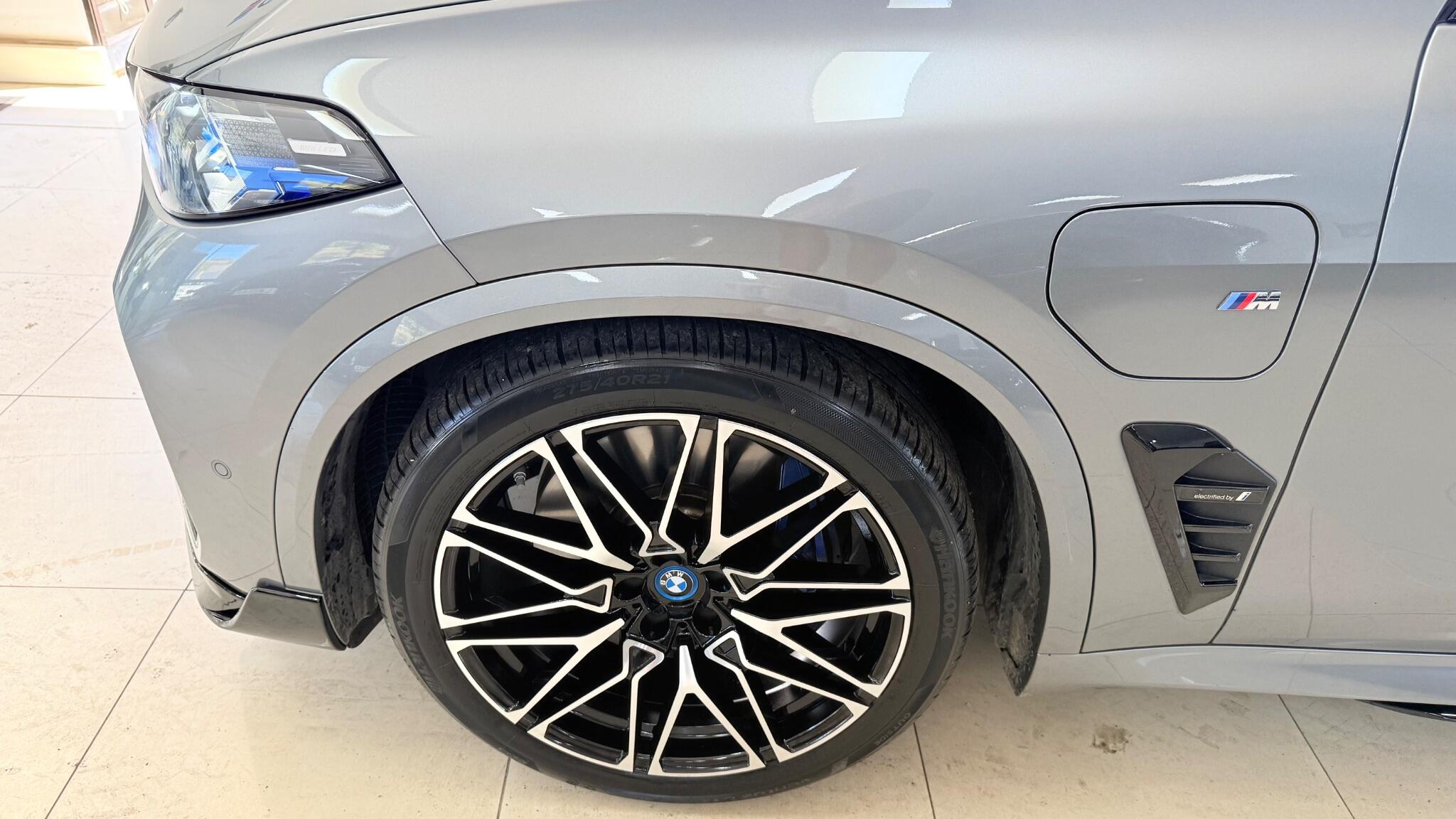 BMW X5 view 43