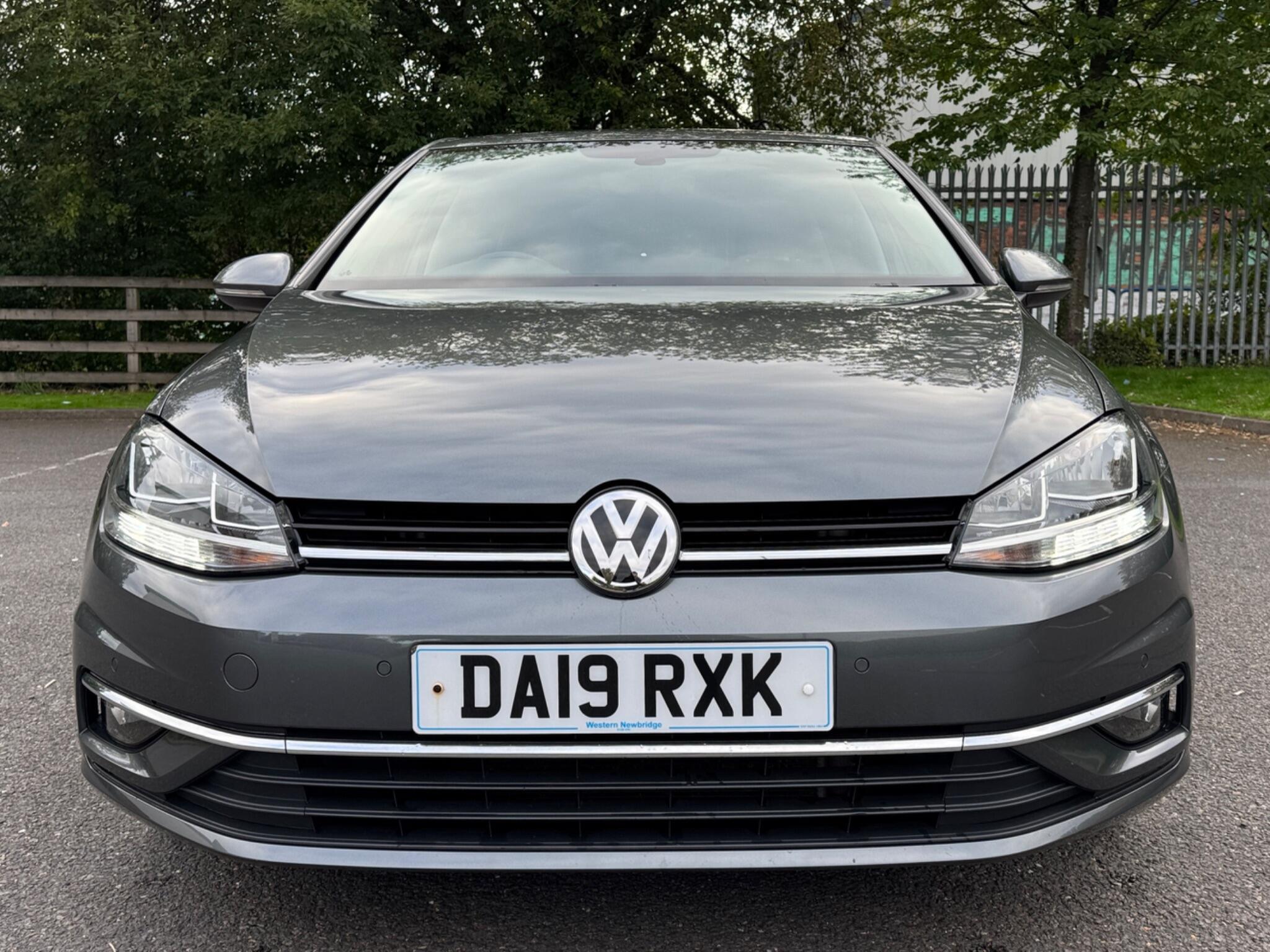 Volkswagen Golf view 12