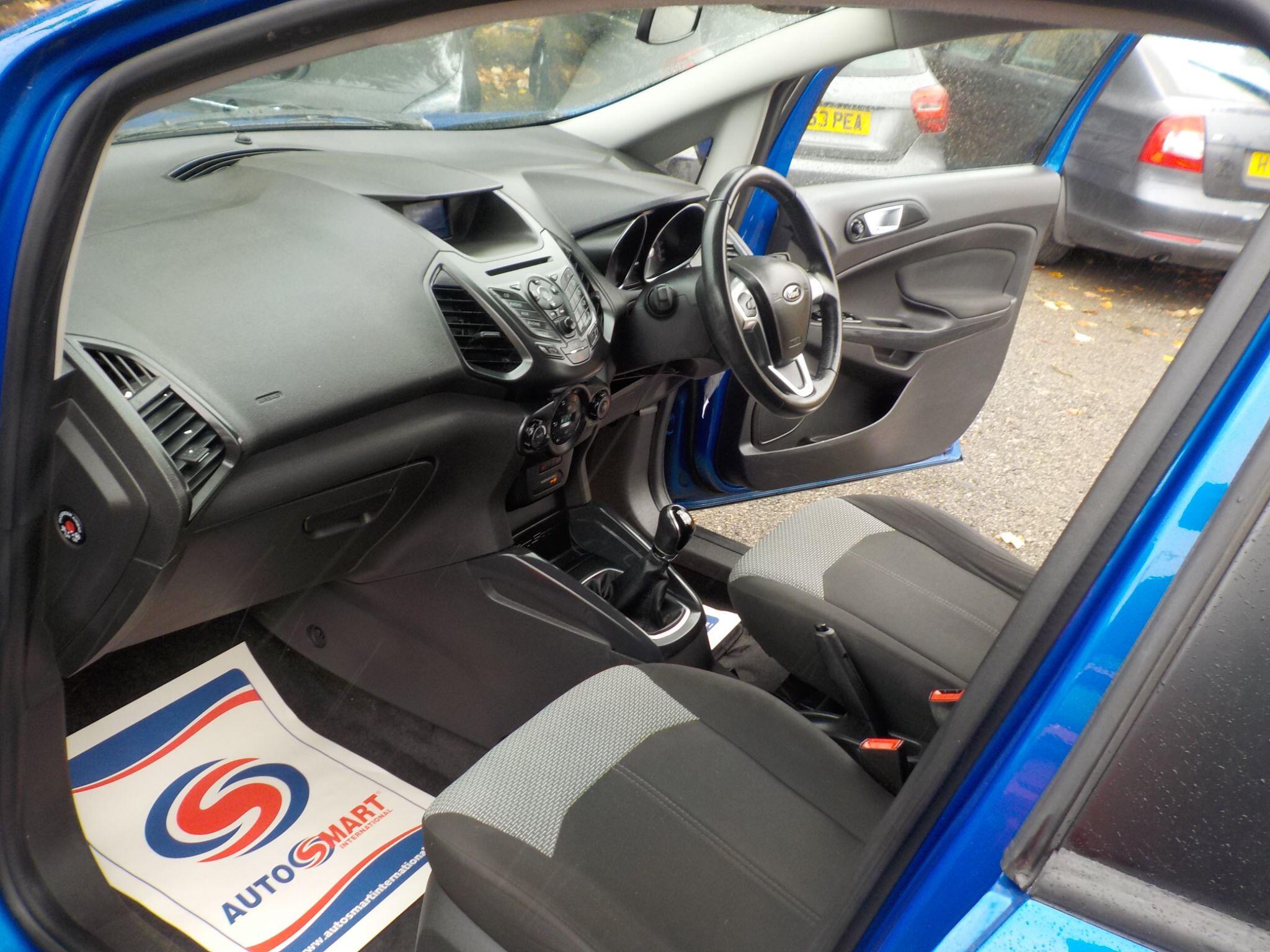 Ford EcoSport 1.5 Zetec 2WD Euro 5 5dr