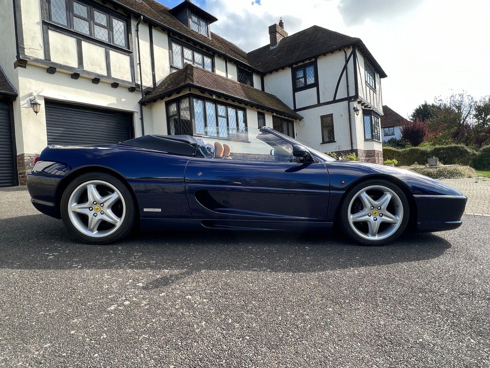 Ferrari F355 view 41