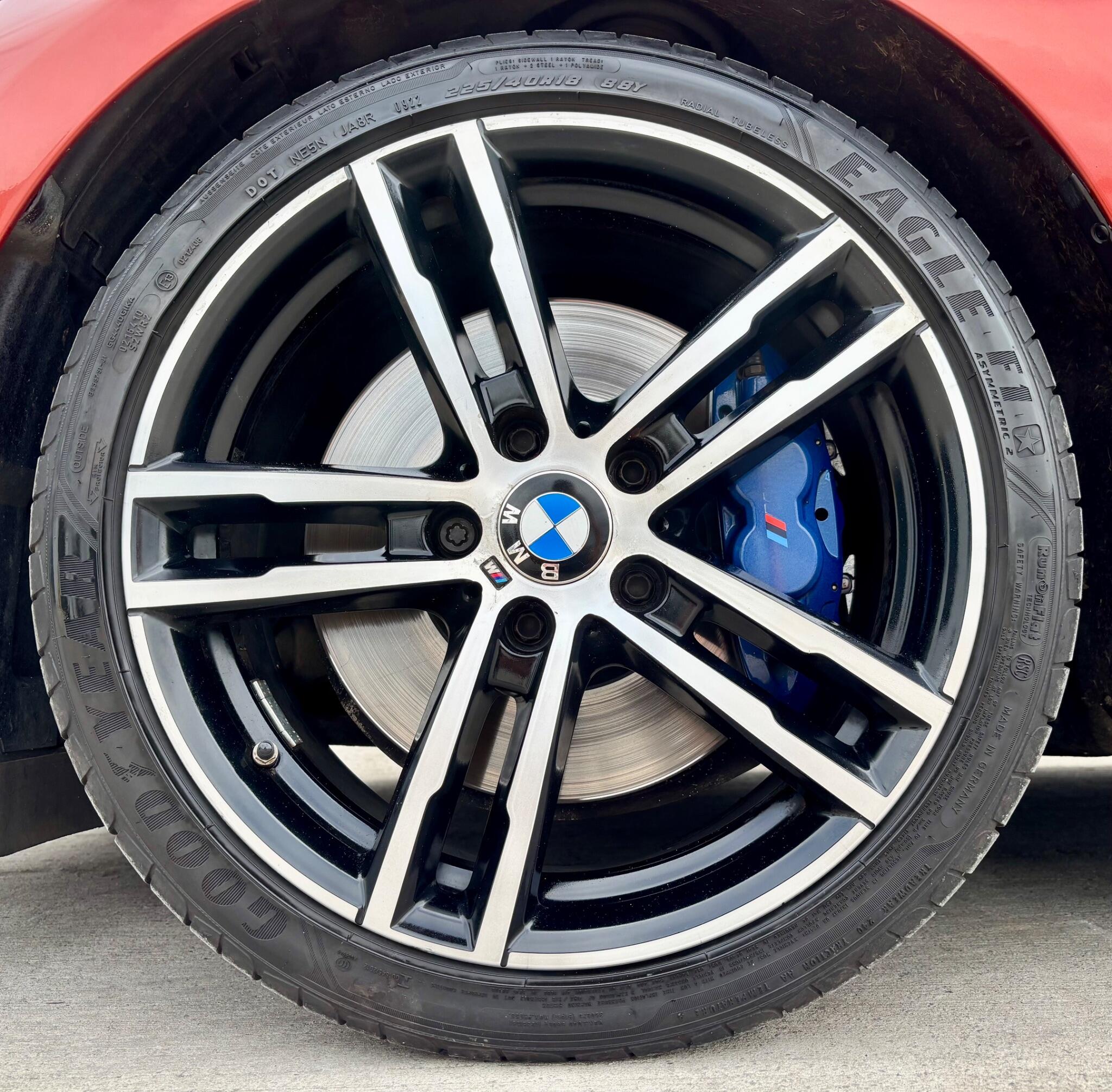 BMW 2 Series view 24