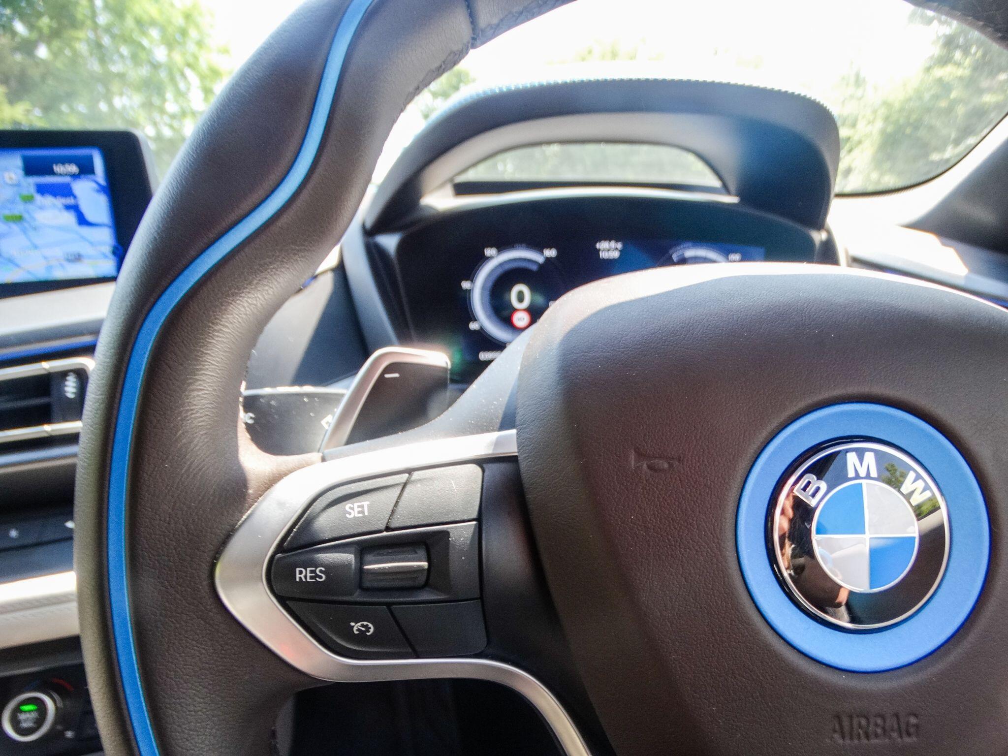 BMW I8 view 32