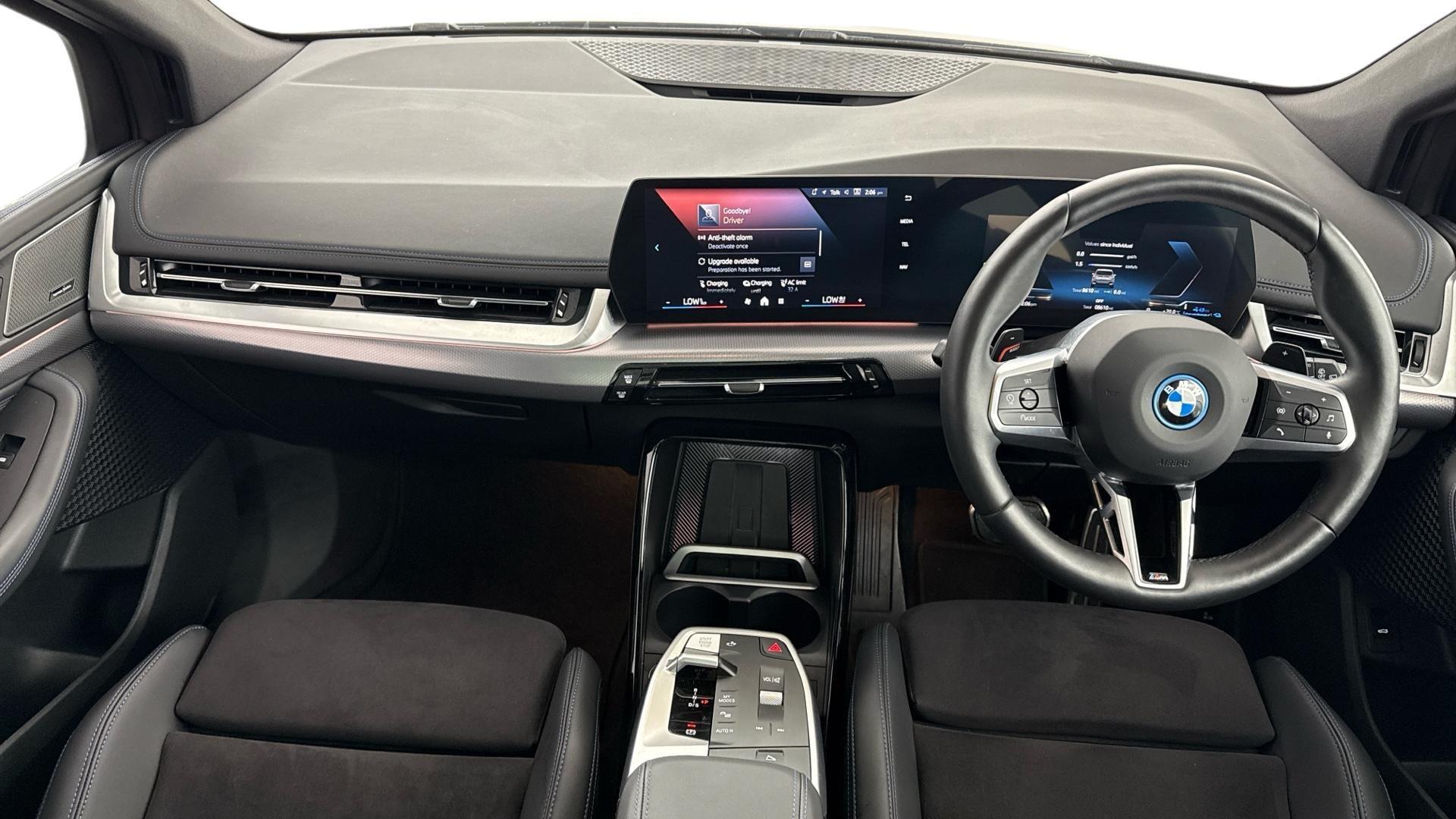 BMW 2 Series view 4