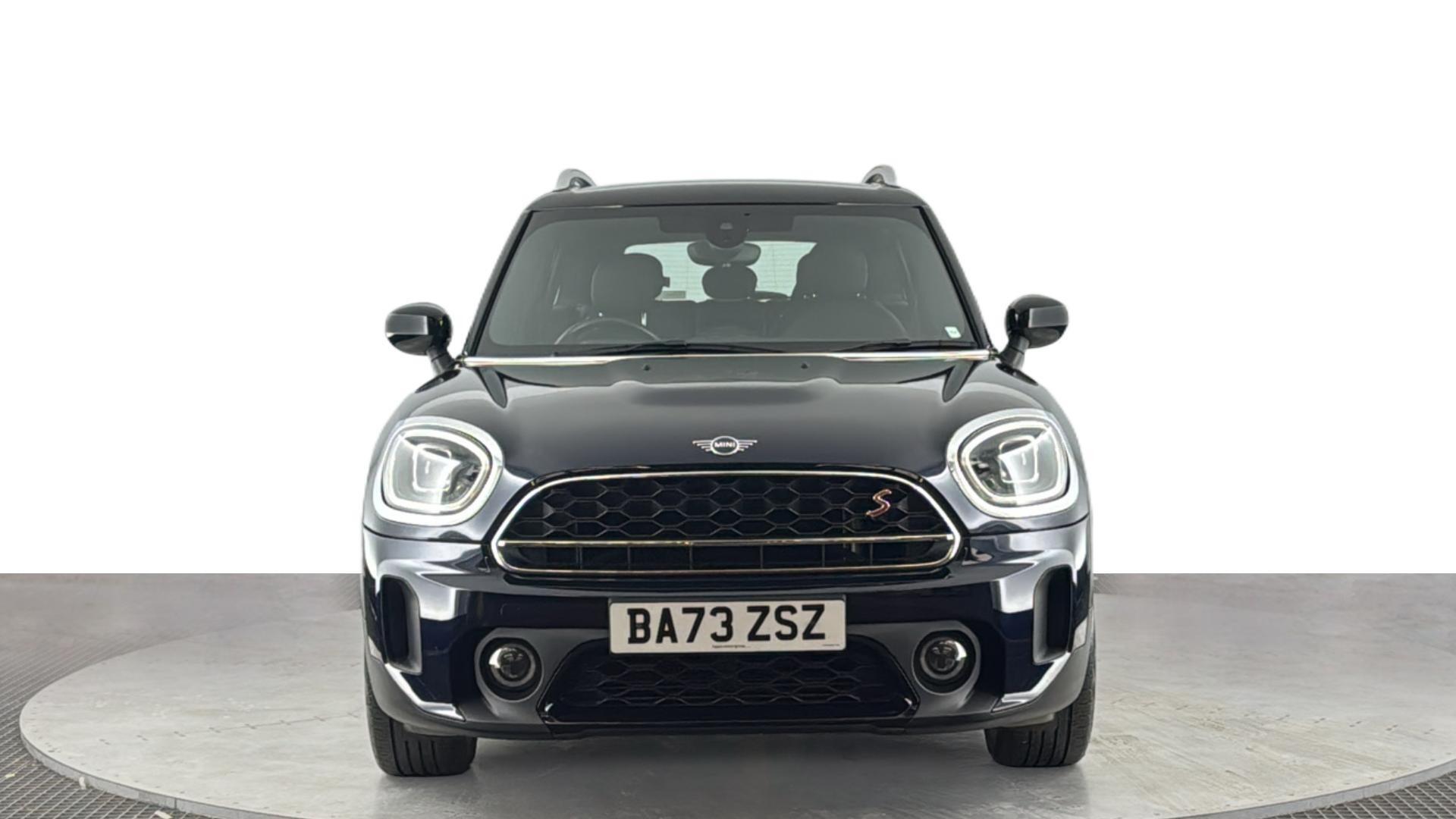 MINI Countryman view 8