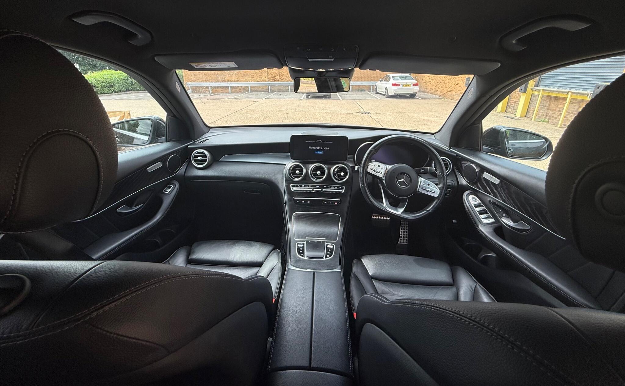 Mercedes-Benz GLC view 9