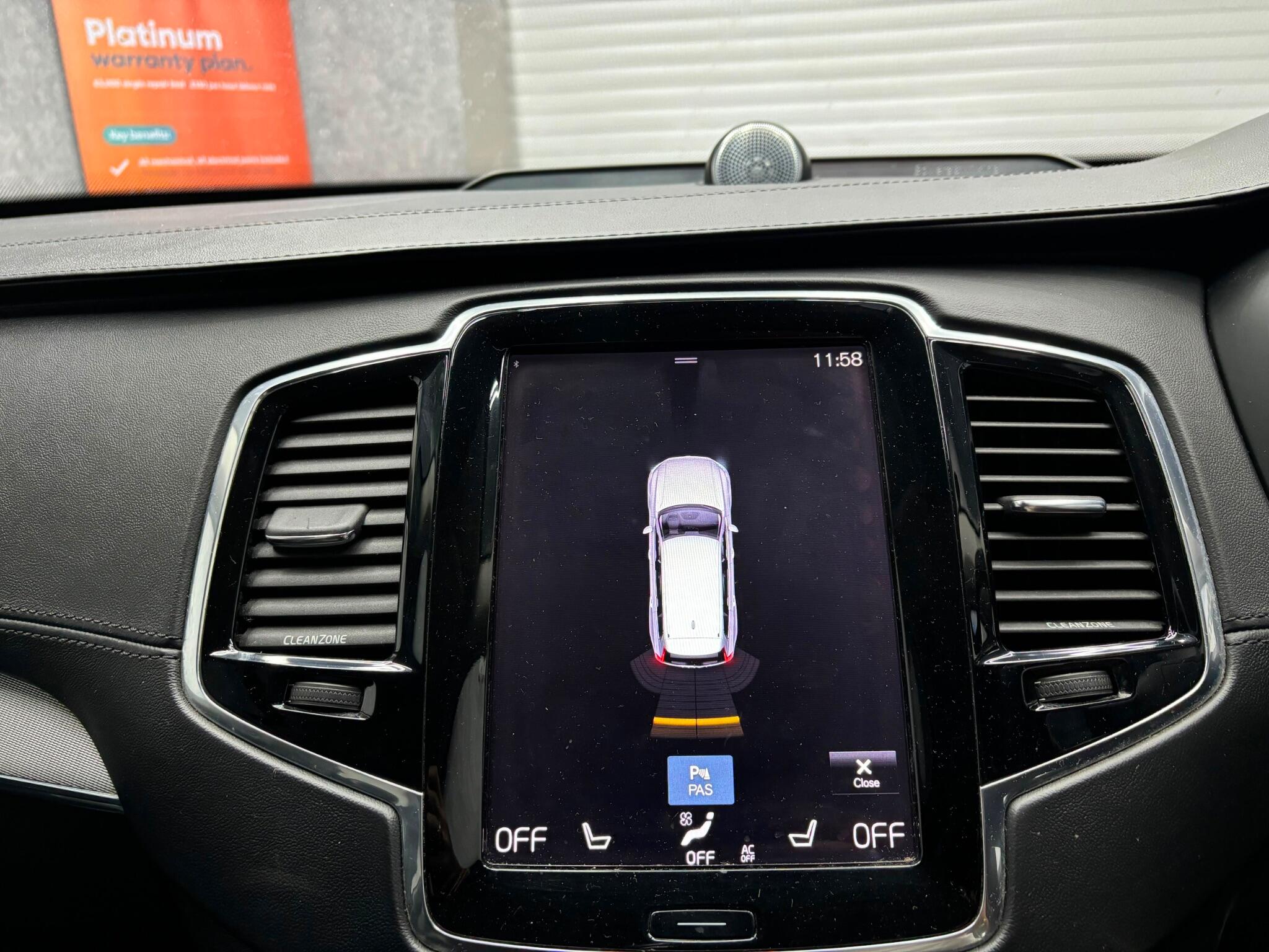 Volvo XC90 view 15