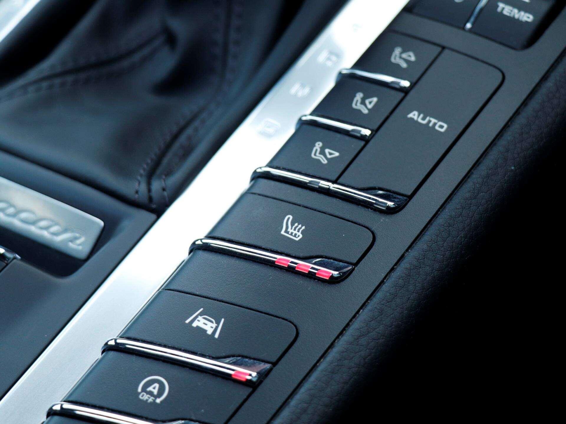 Porsche Macan view 17