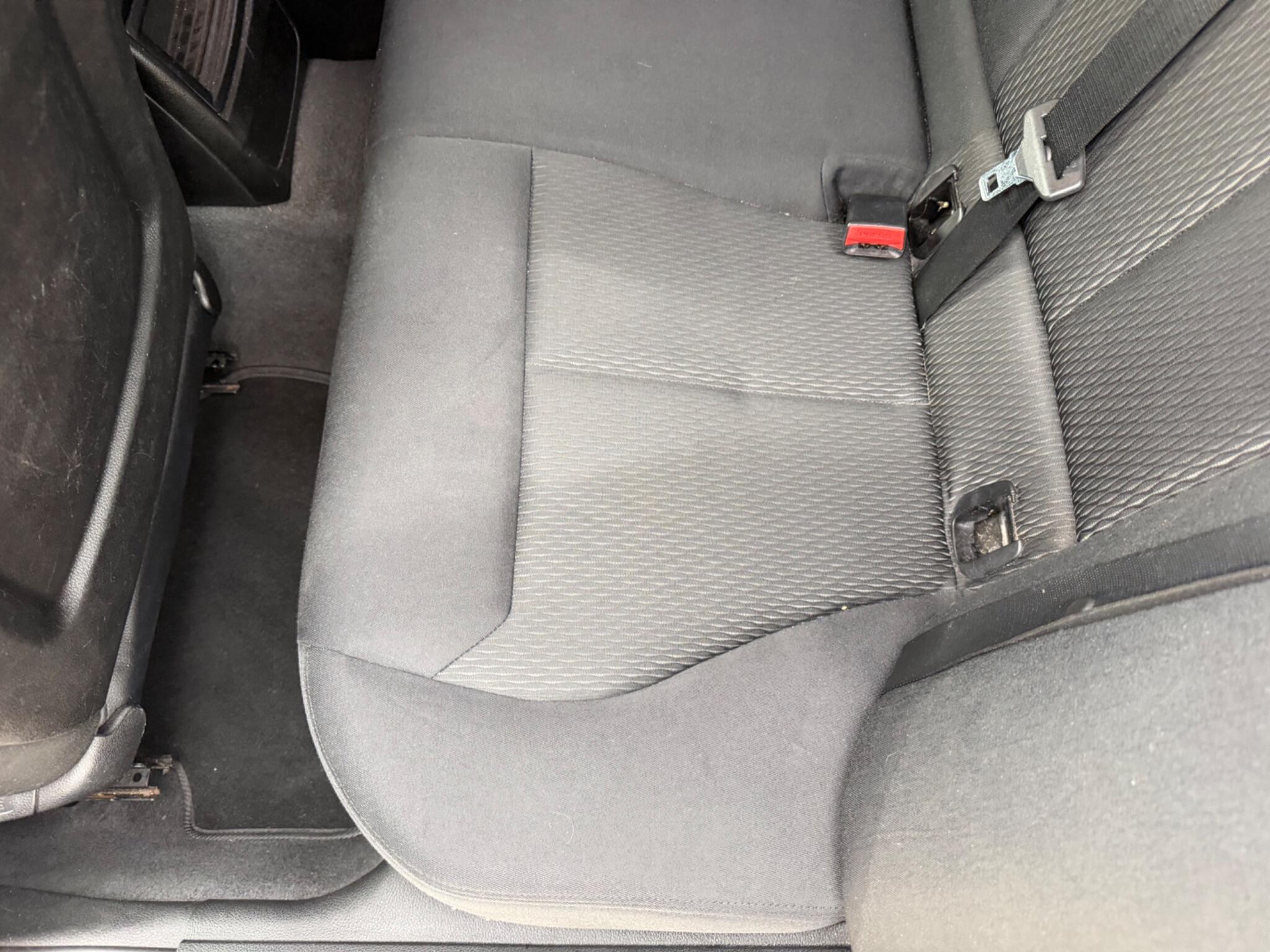 BMW 1 Series view 28