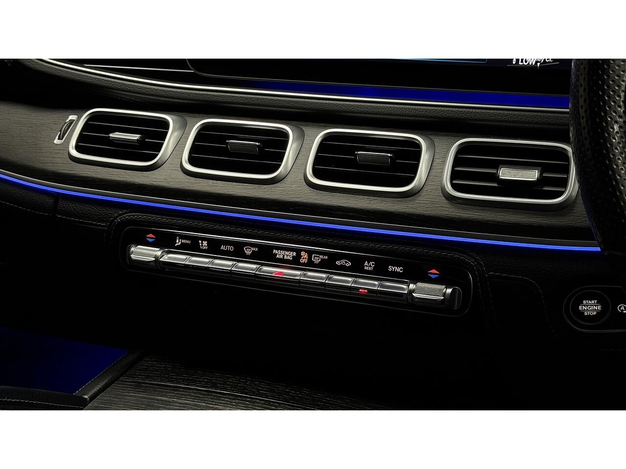 Mercedes-Benz GLE view 23