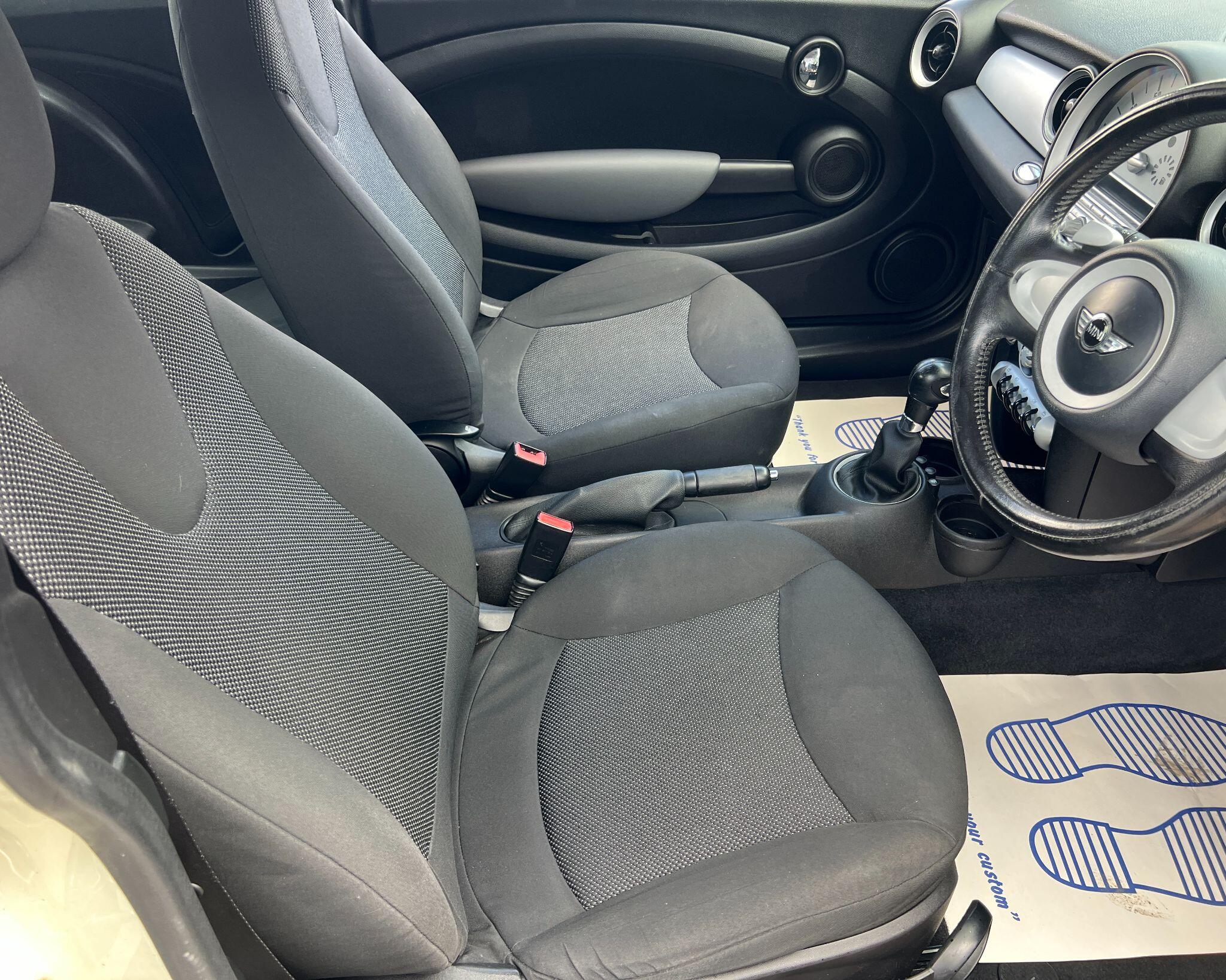 Mini Hatch view 30