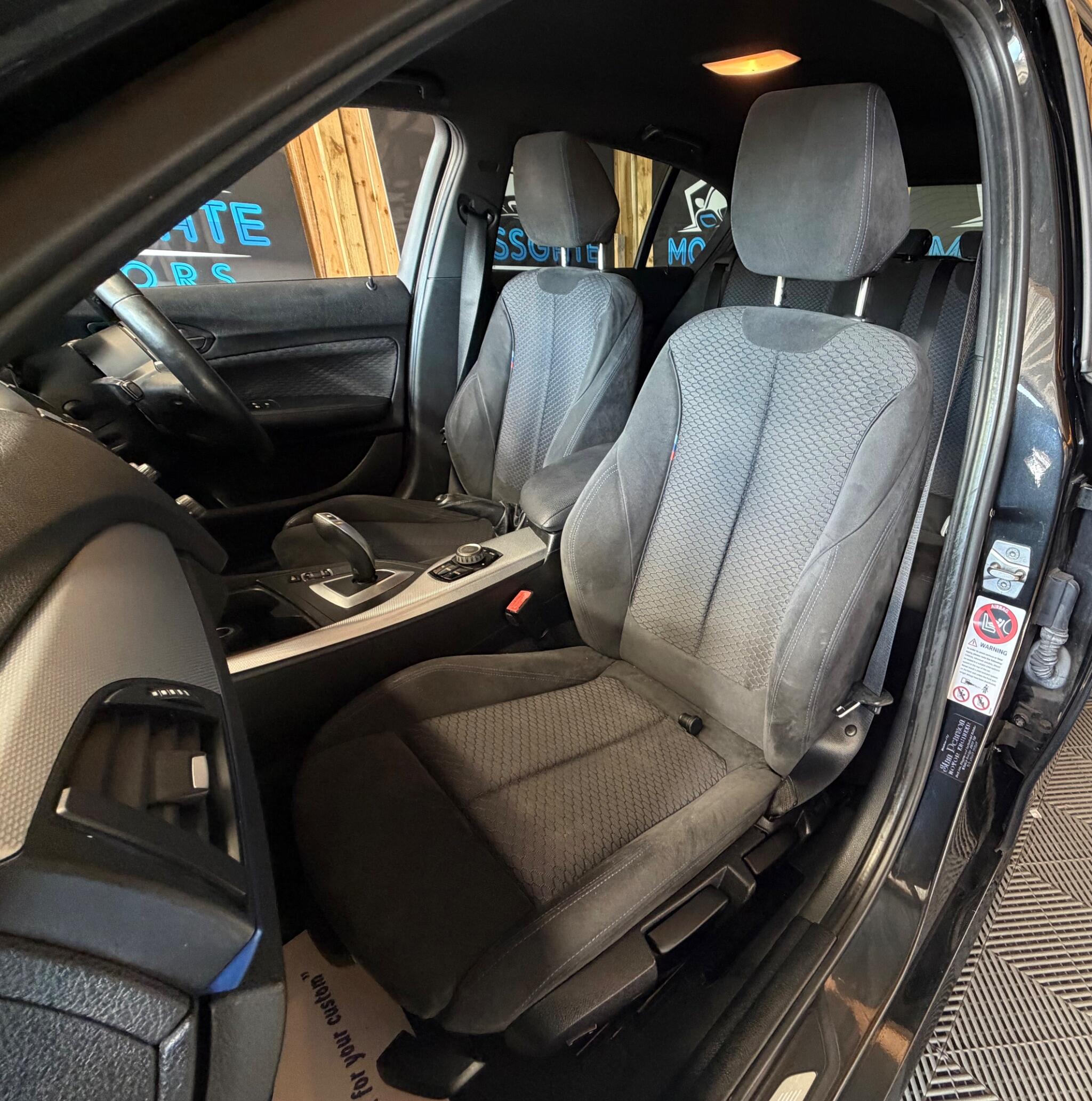 BMW 1 Series view 21