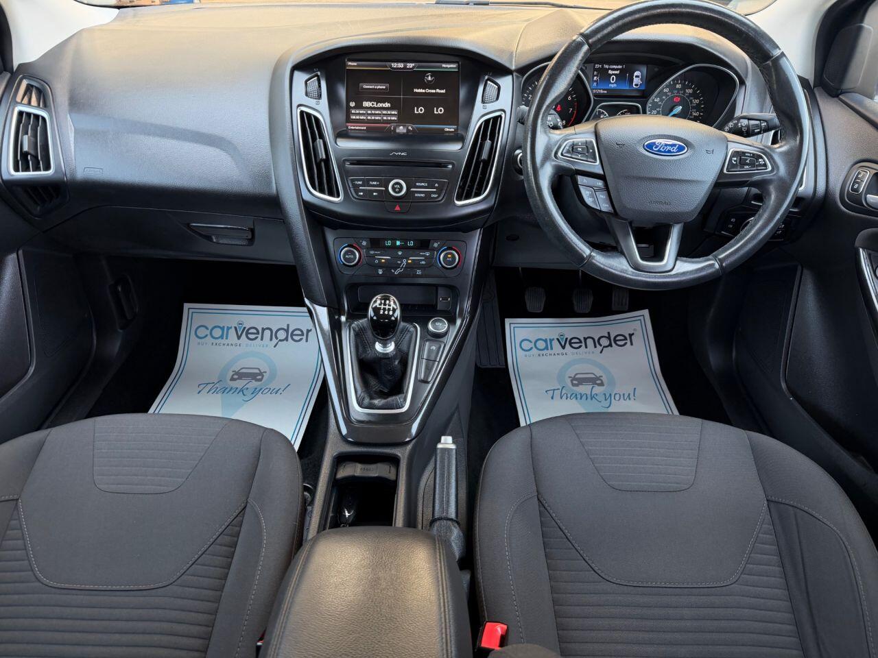 Ford Focus view 4