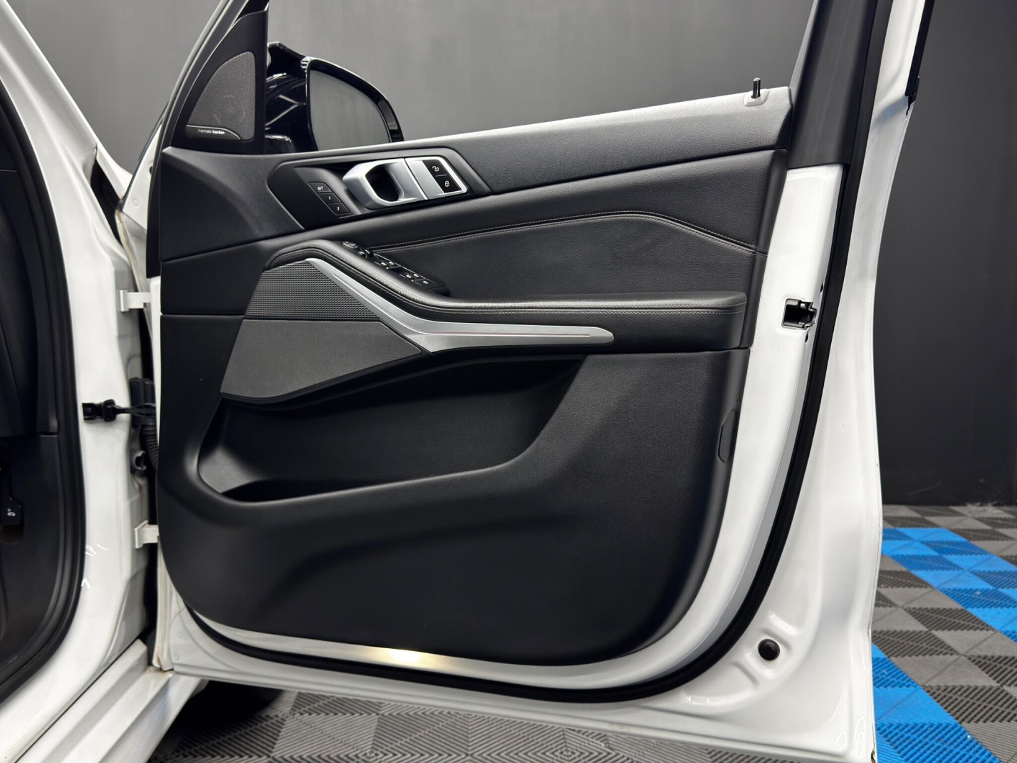 BMW X5 view 52