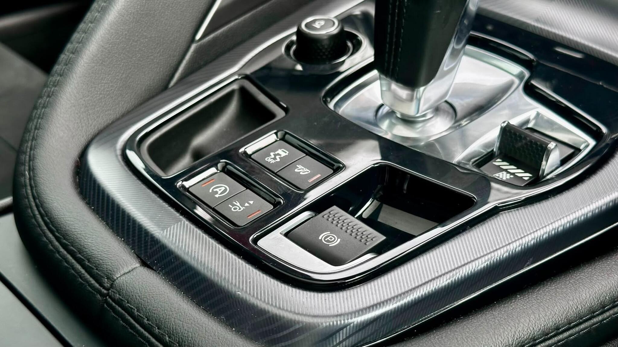 Jaguar F-Type view 36