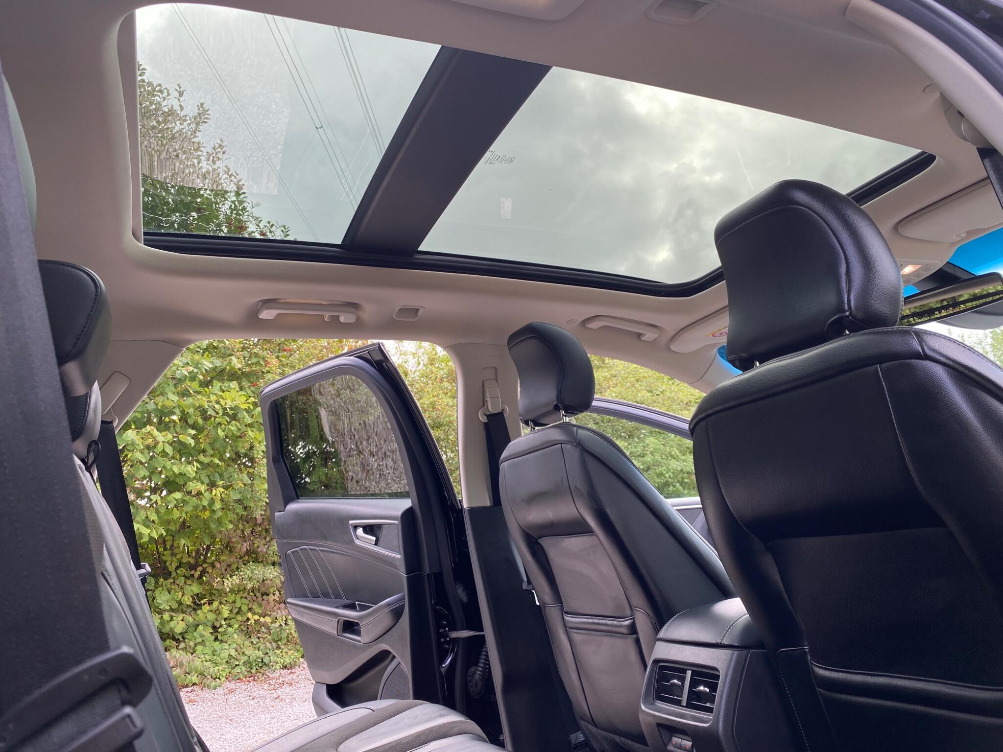 Ford Edge view 21
