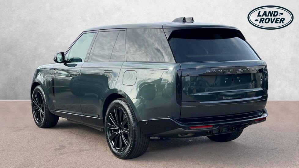 Land Rover Range Rover view 2