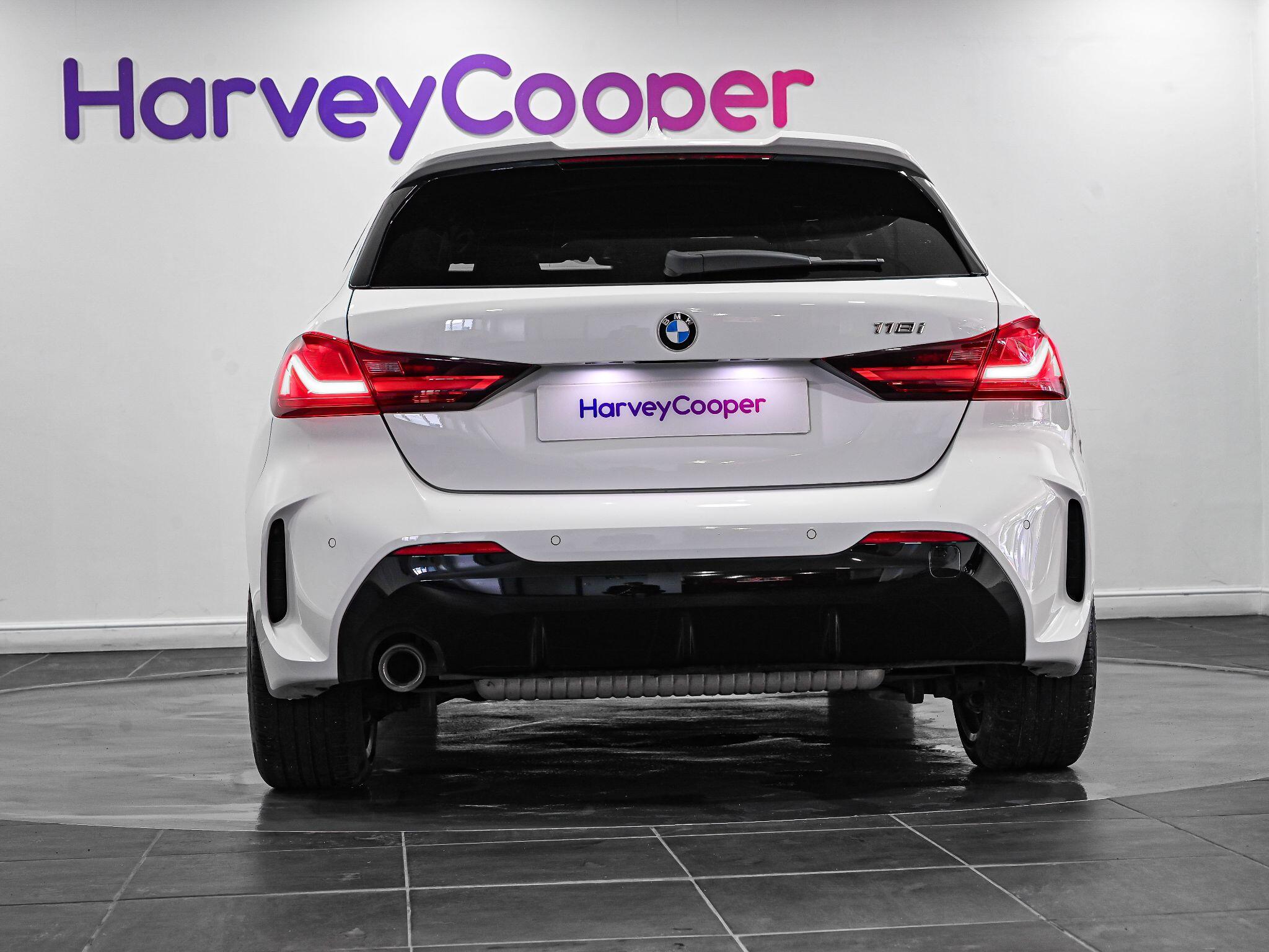BMW 1 Series view 22