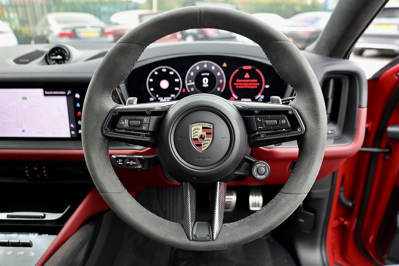Porsche Cayenne view 22
