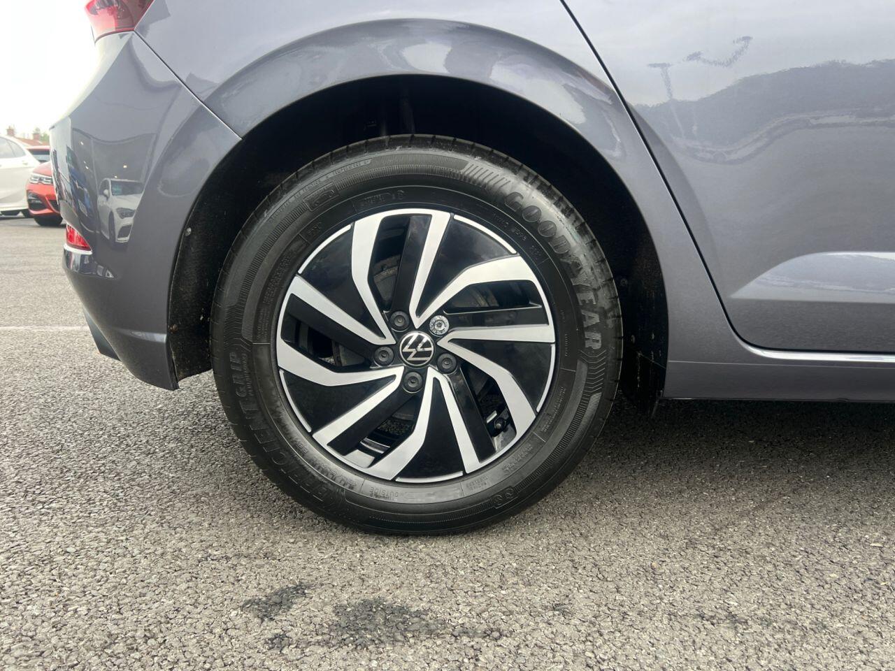 Volkswagen Polo view 25