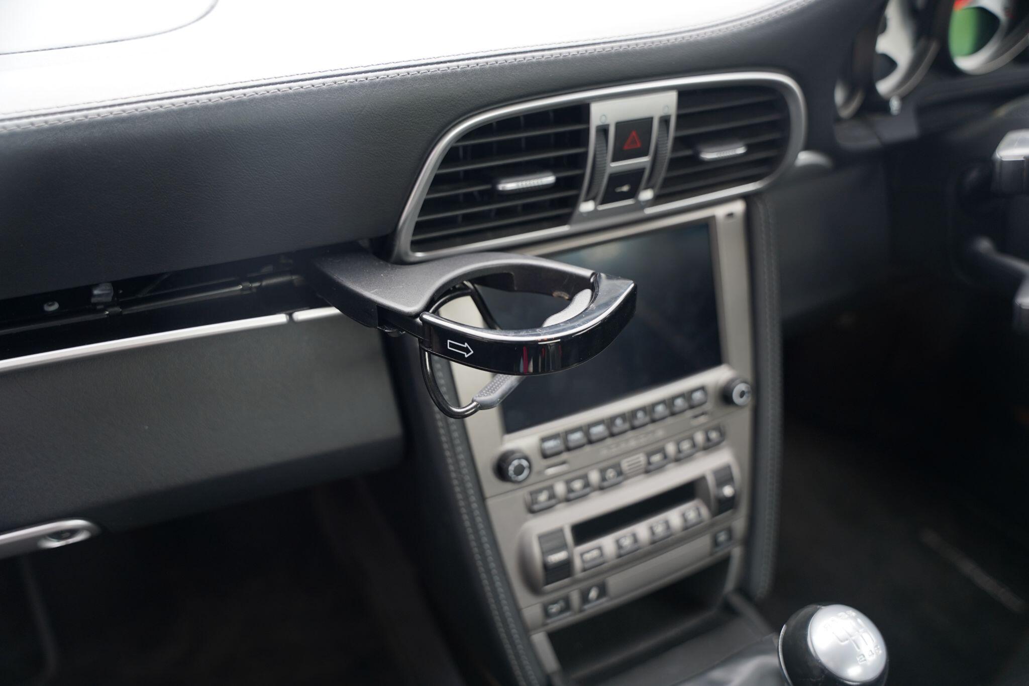 Porsche 911 view 90