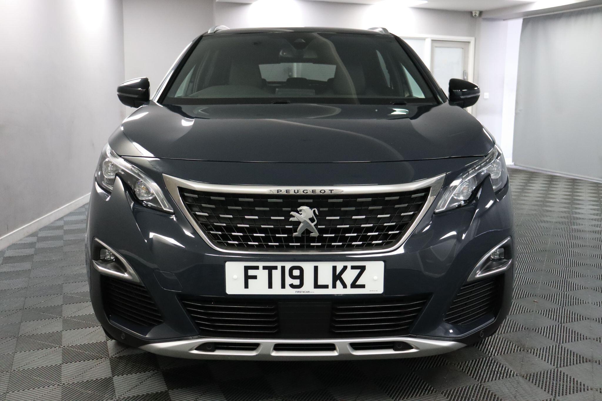 Peugeot 3008 view 13