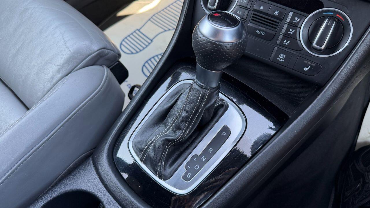 Audi Audi Q3 view 21