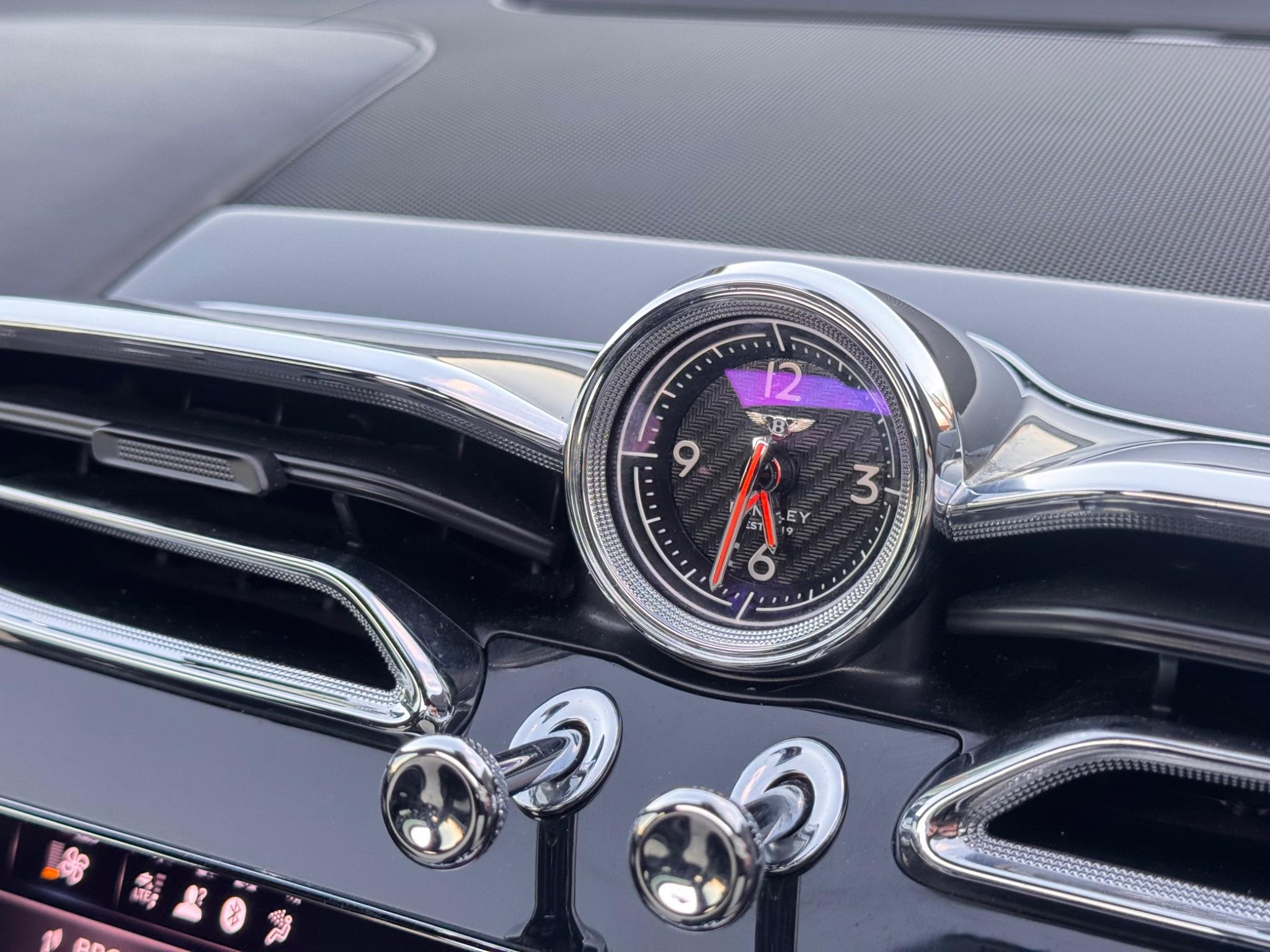 Bentley Bentayga view 23