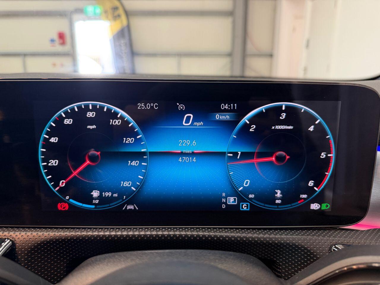 Mercedes-Benz Cla view 19