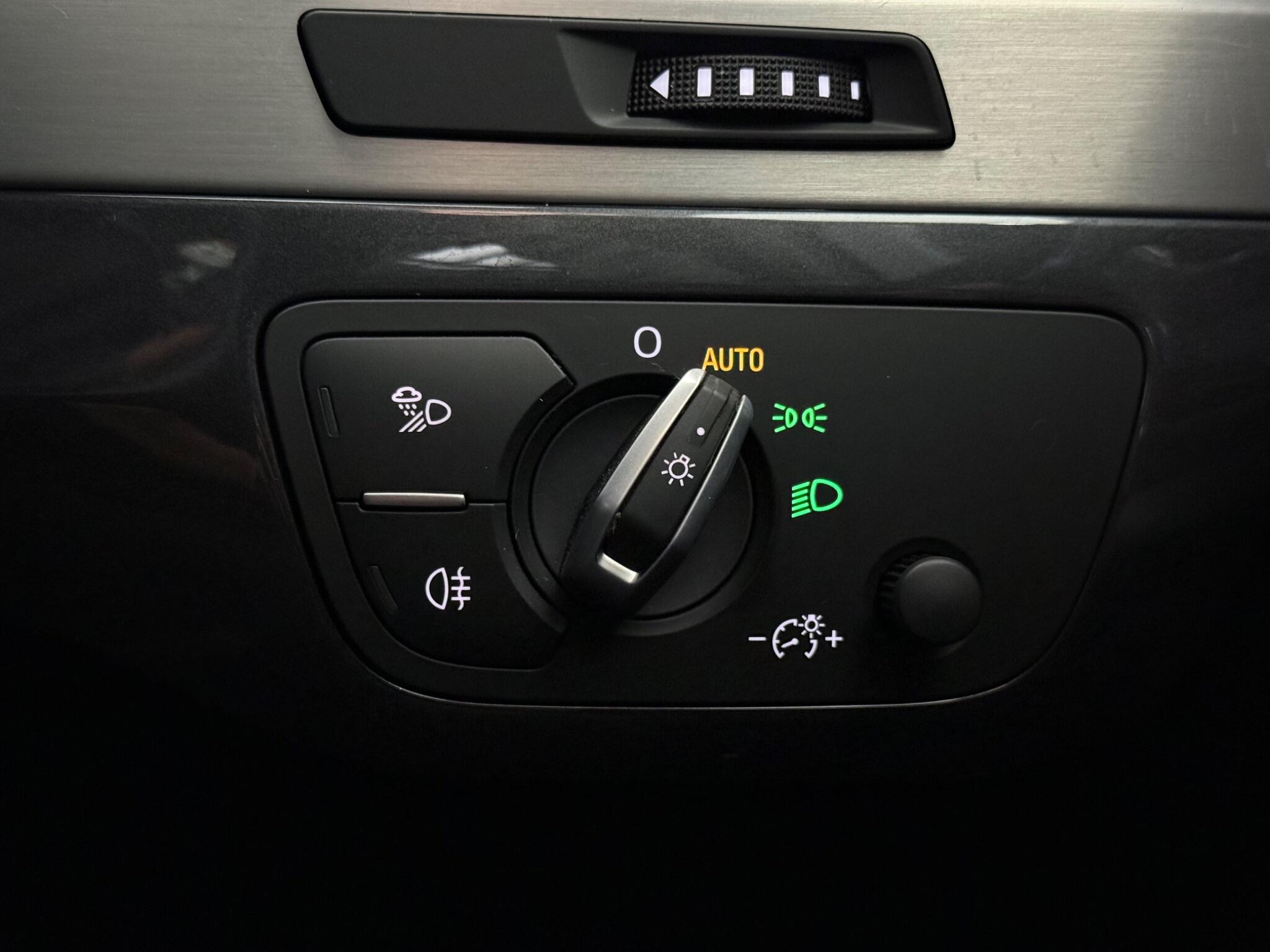 Audi Q7 view 23