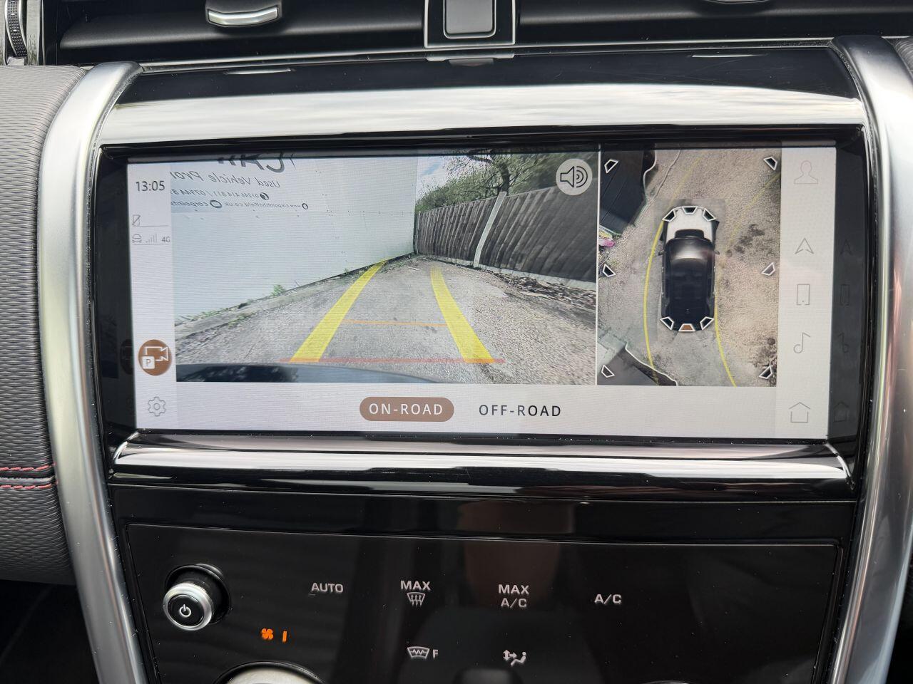 Land Rover Discovery Sport view 22