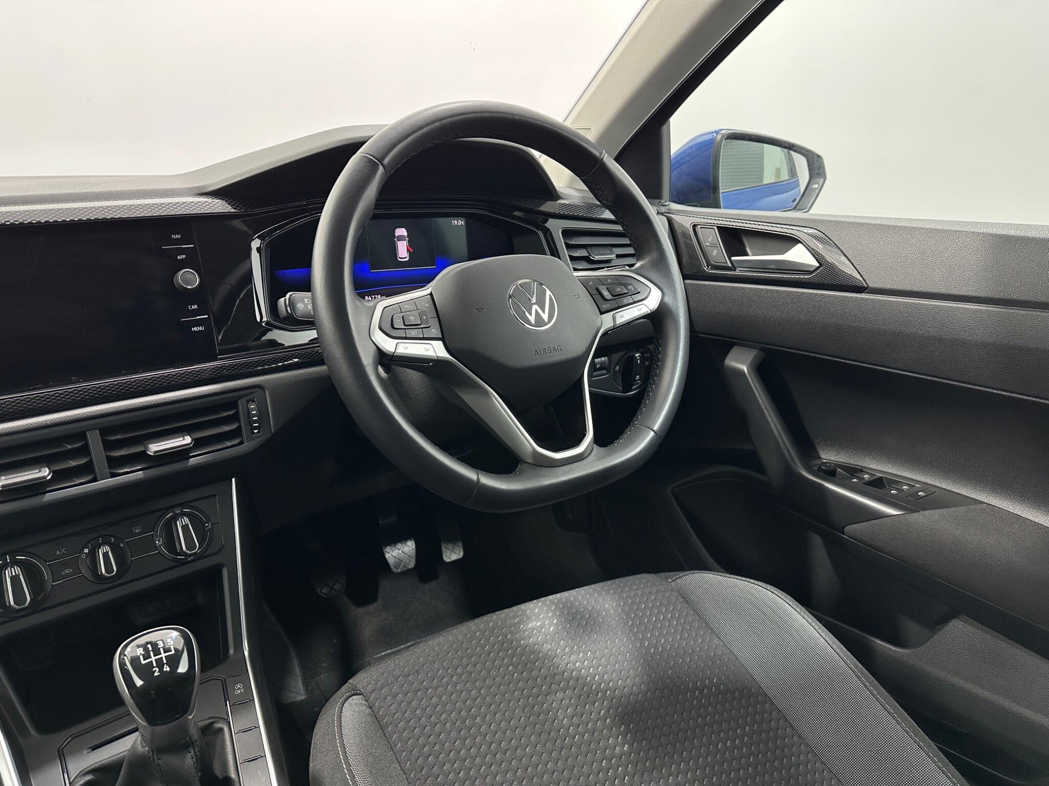Volkswagen Polo view 12