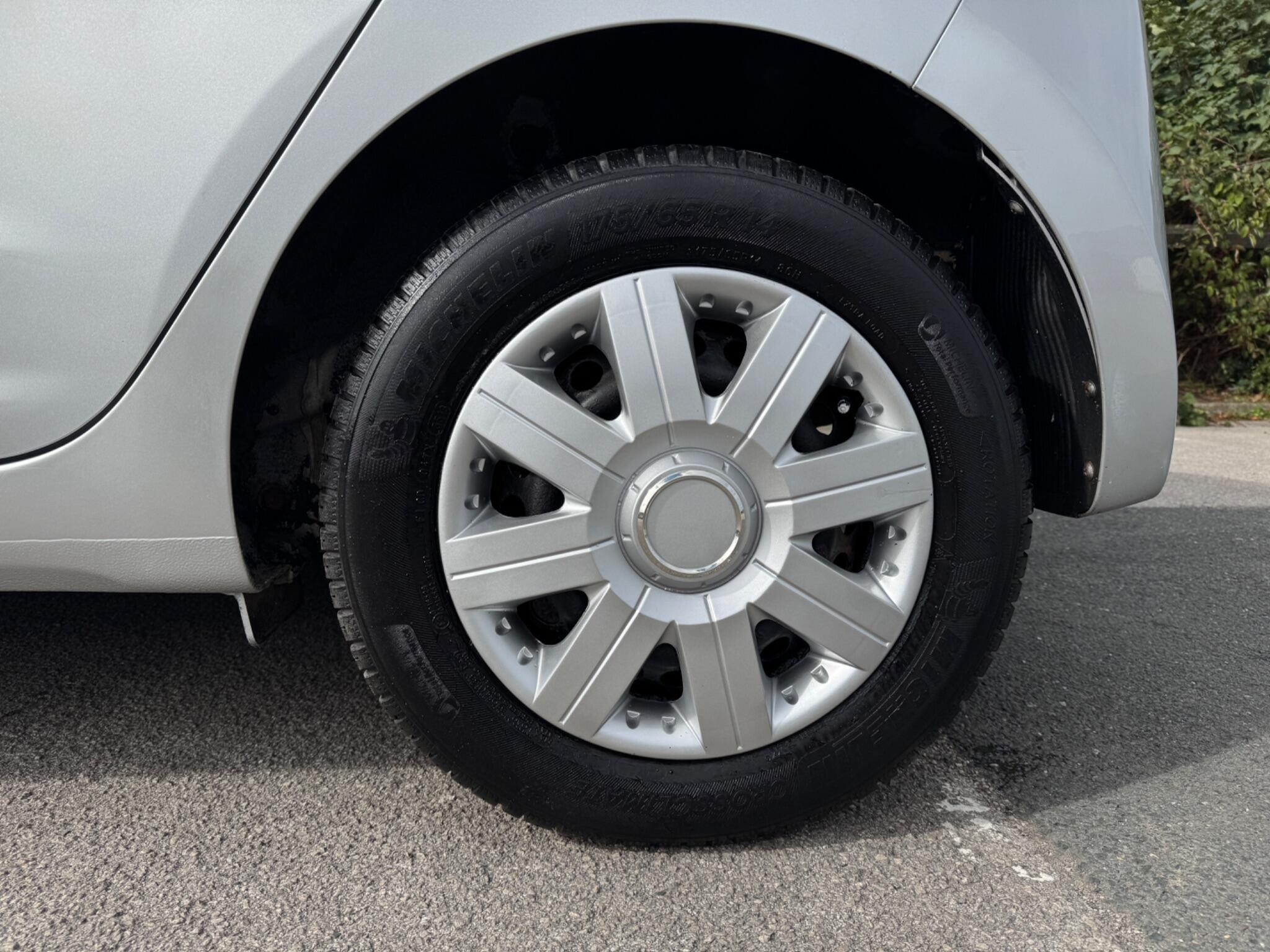Hyundai I10 view 7