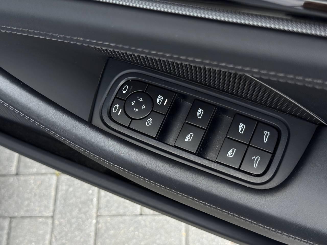Porsche Panamera view 45