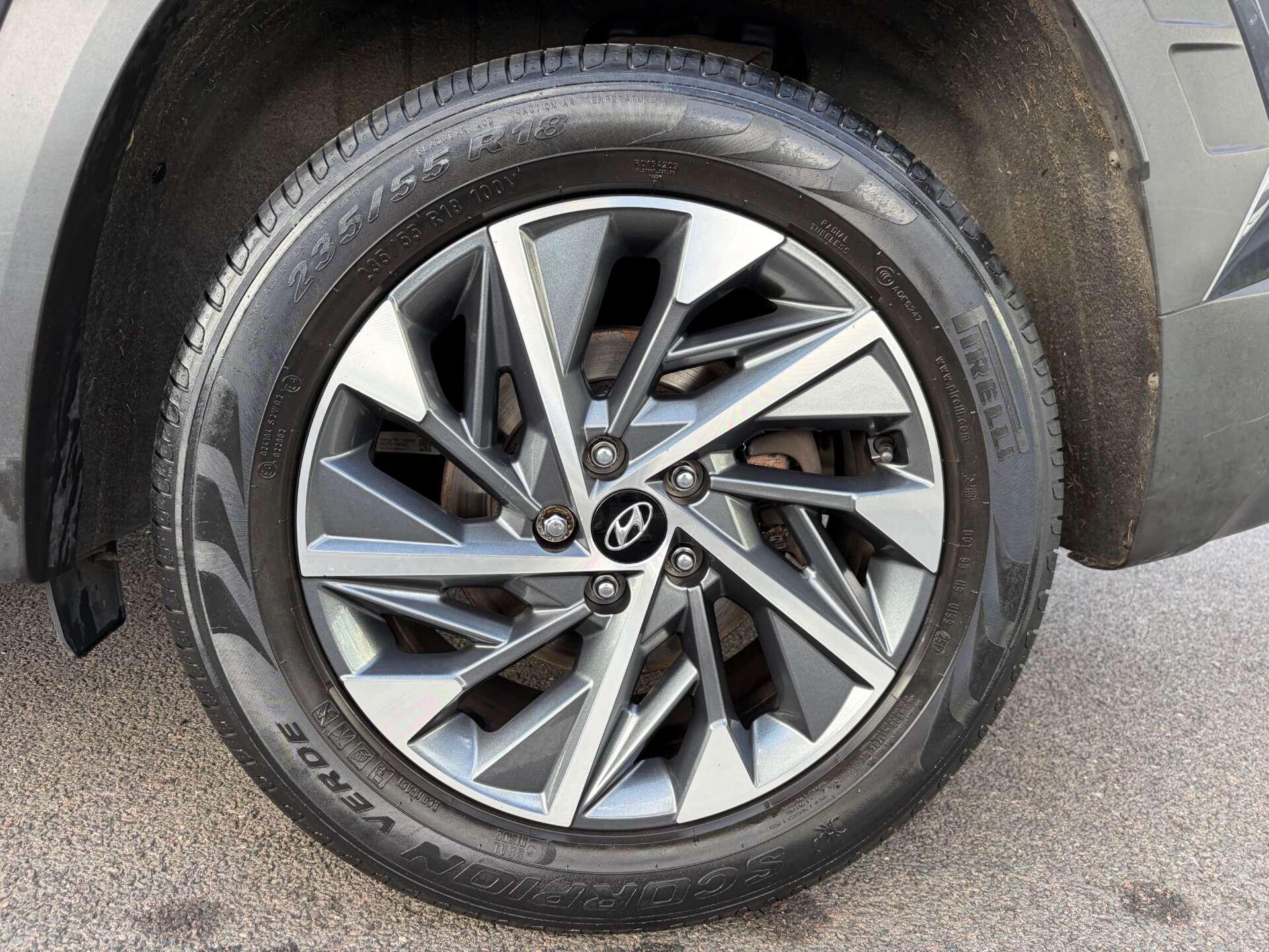 Hyundai Tucson view 12