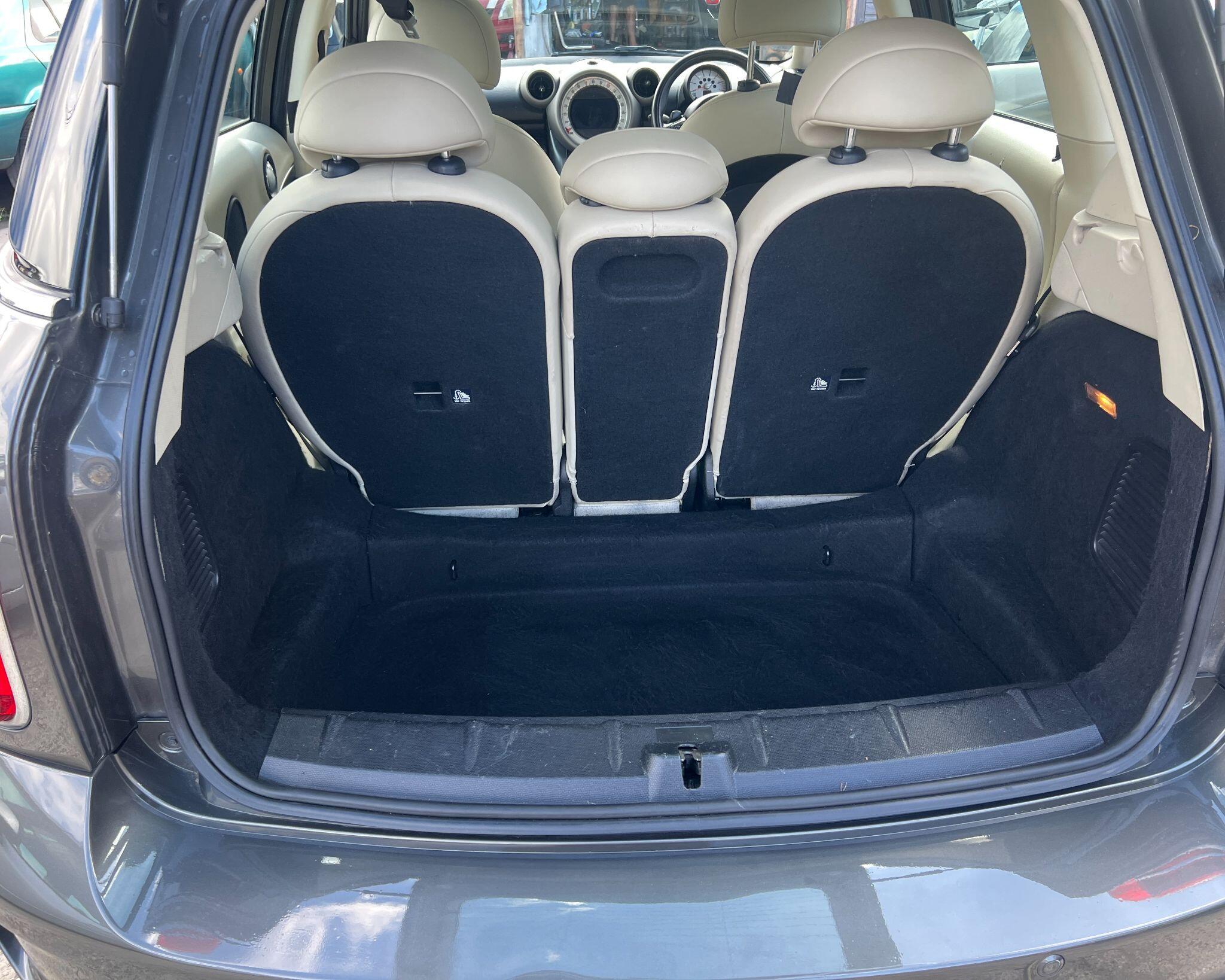 Mini Countryman view 26