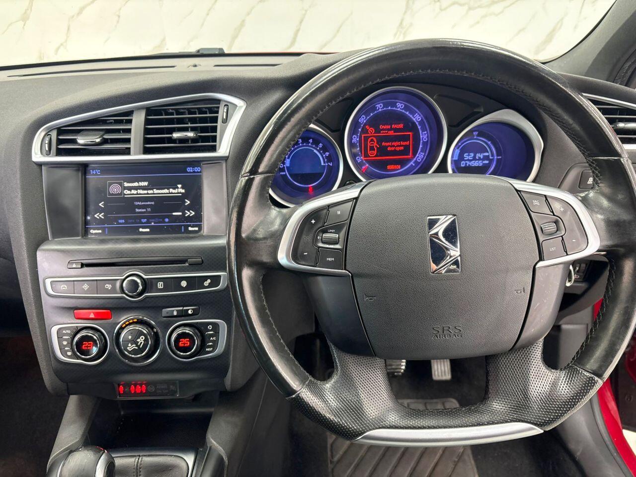 DS Automobiles DS 4 view 17