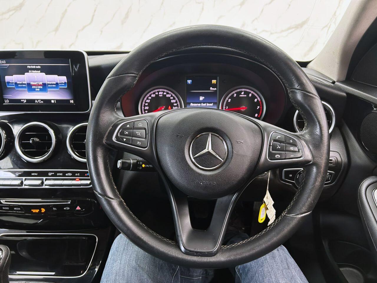 Mercedes-Benz C-Class view 17