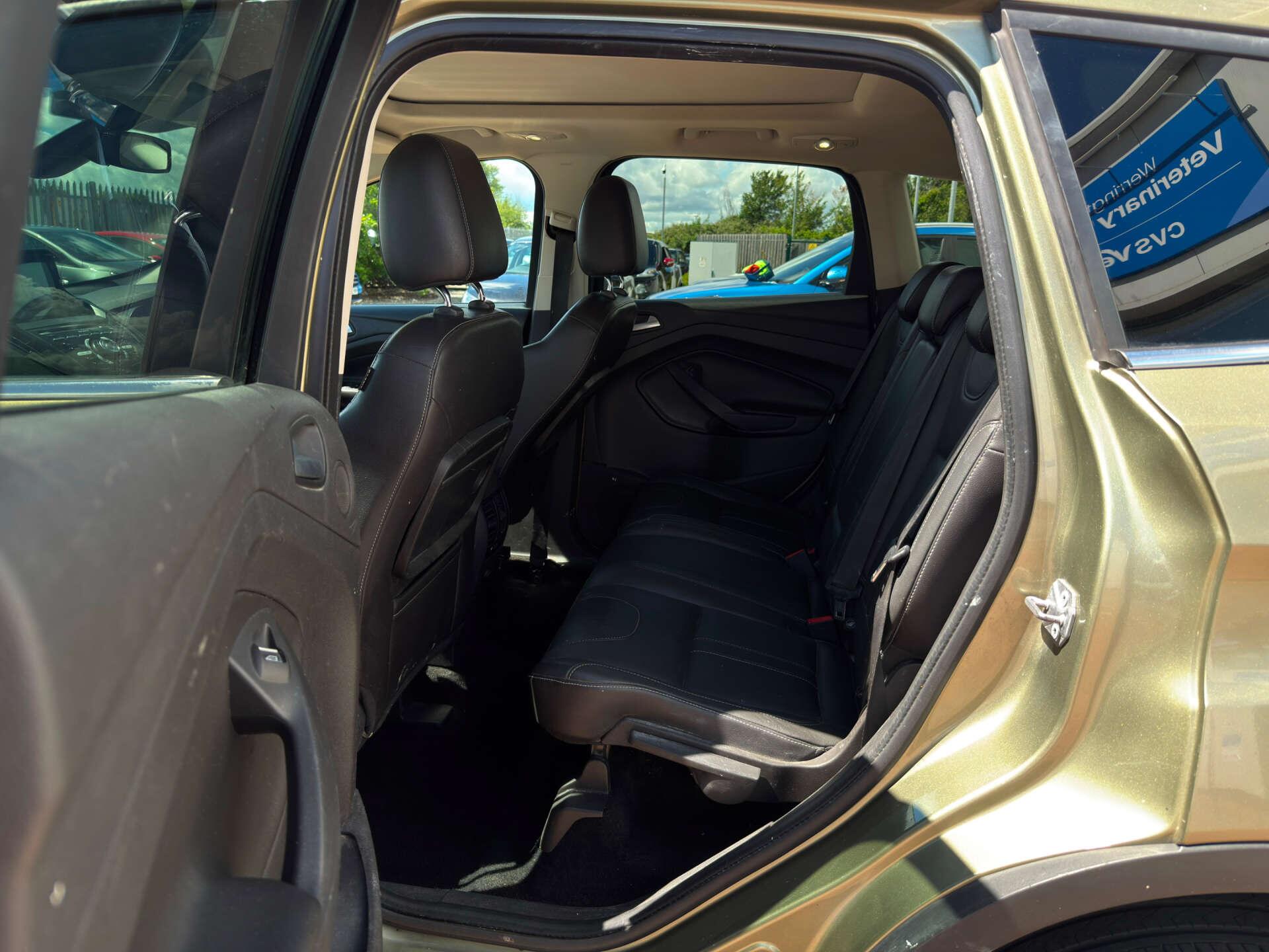 Ford Kuga view 38