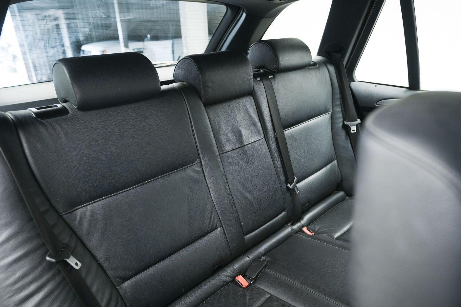 BMW X5 view 9