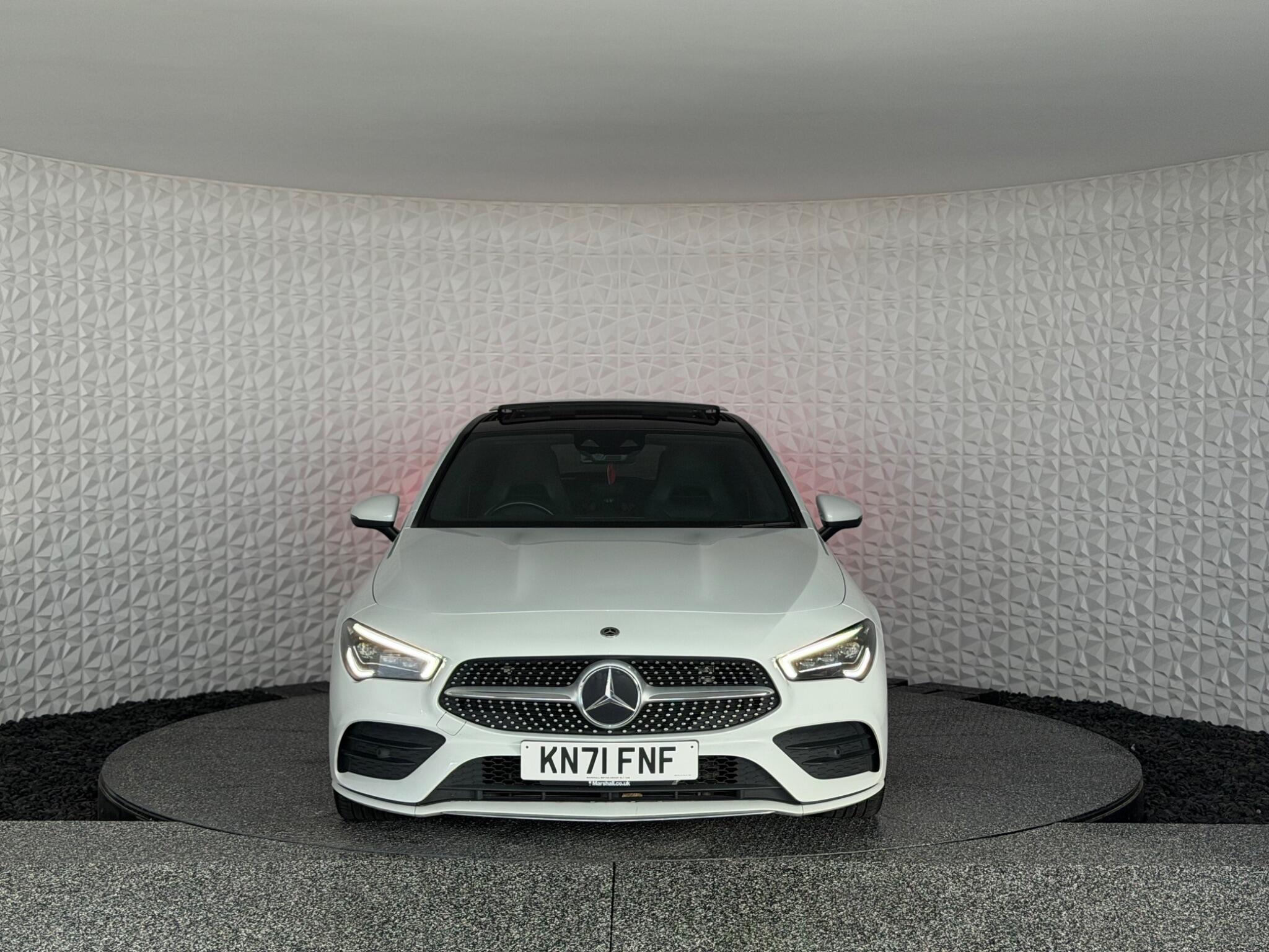 Mercedes-Benz Cla view 4