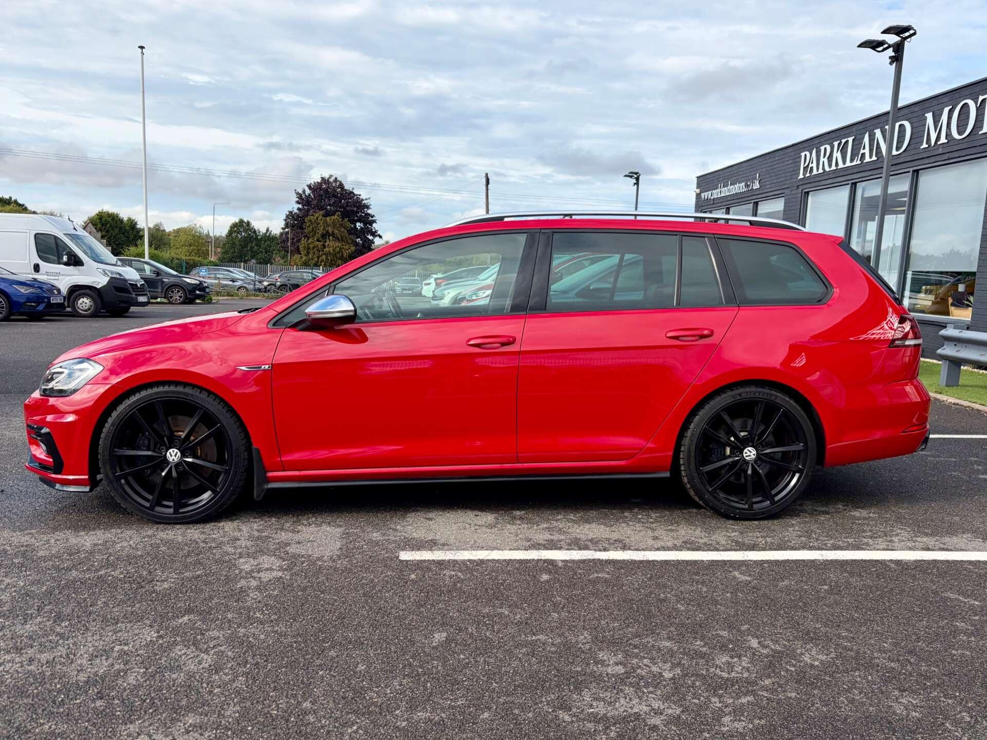 Volkswagen Golf view 5