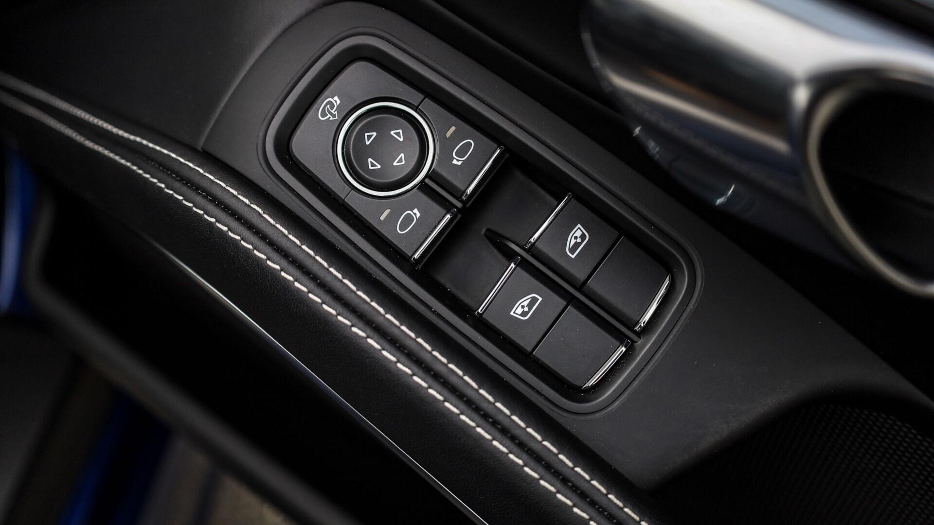 Porsche Cayman view 24