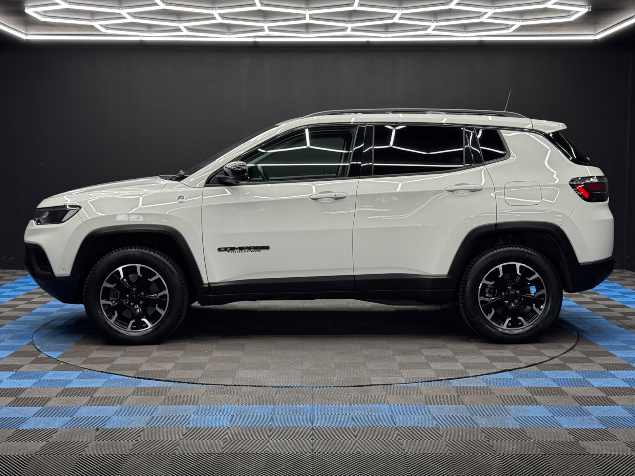 Jeep Compass view 8