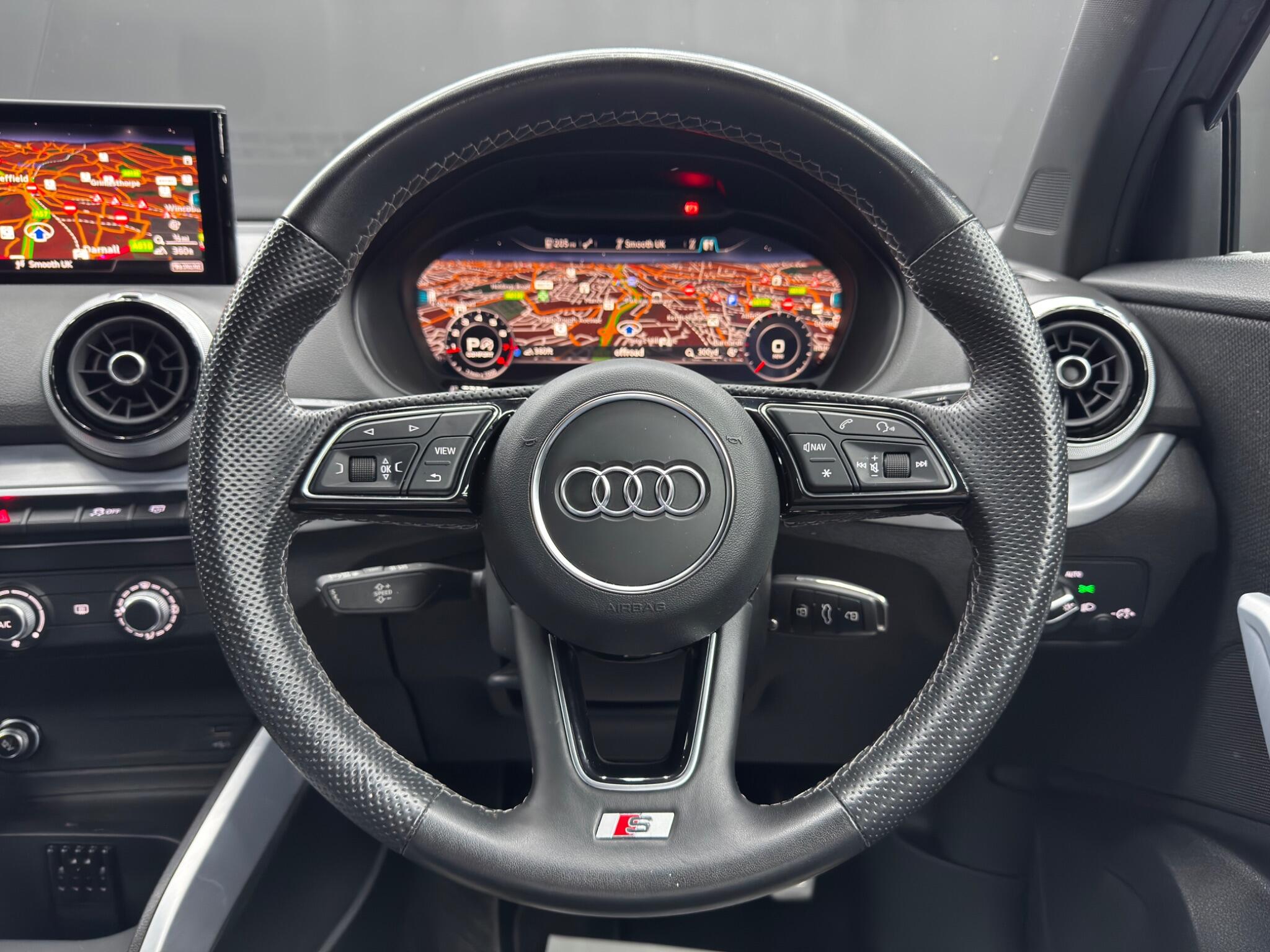 Audi Q2 view 19