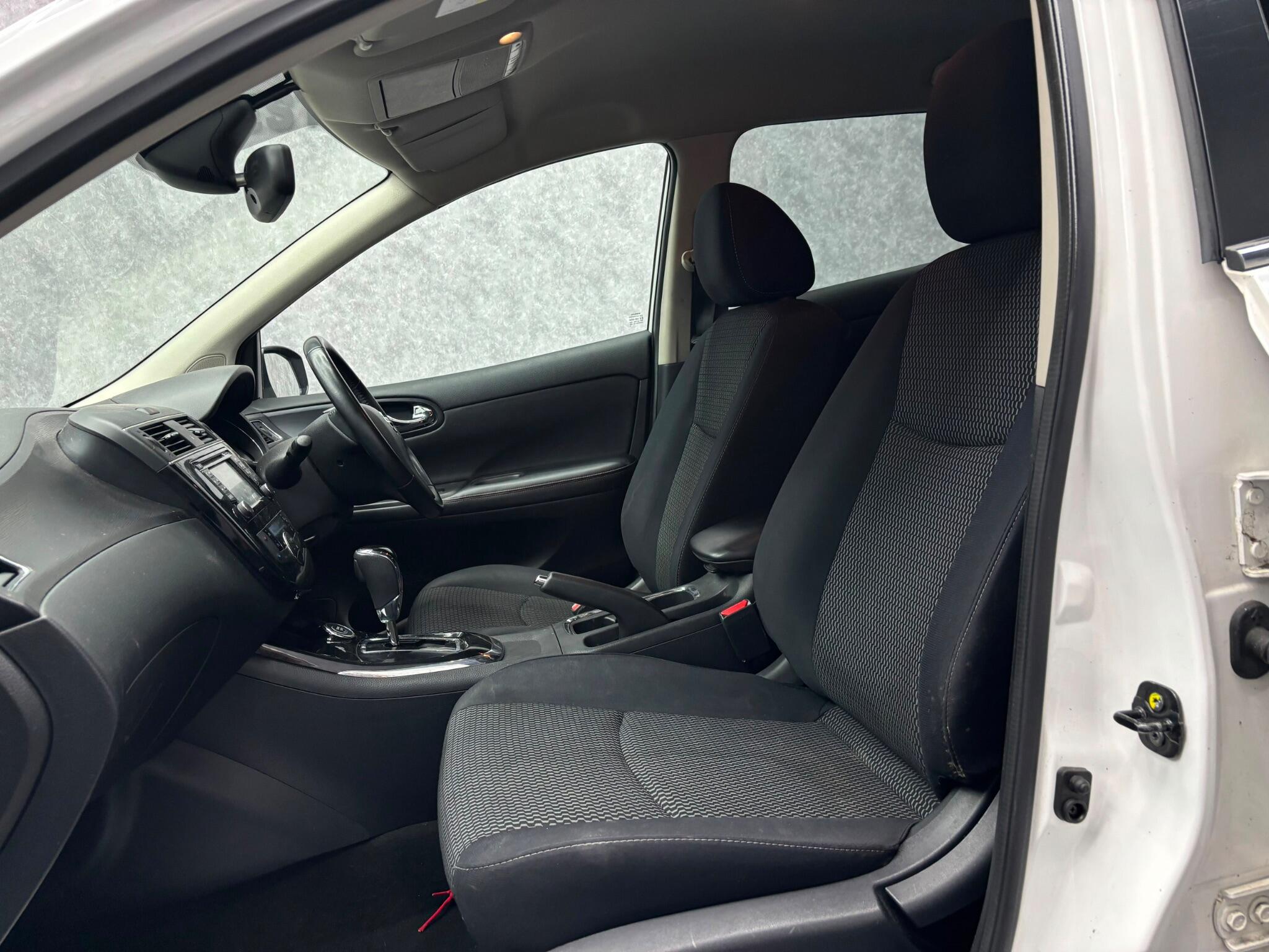 Nissan Pulsar view 5